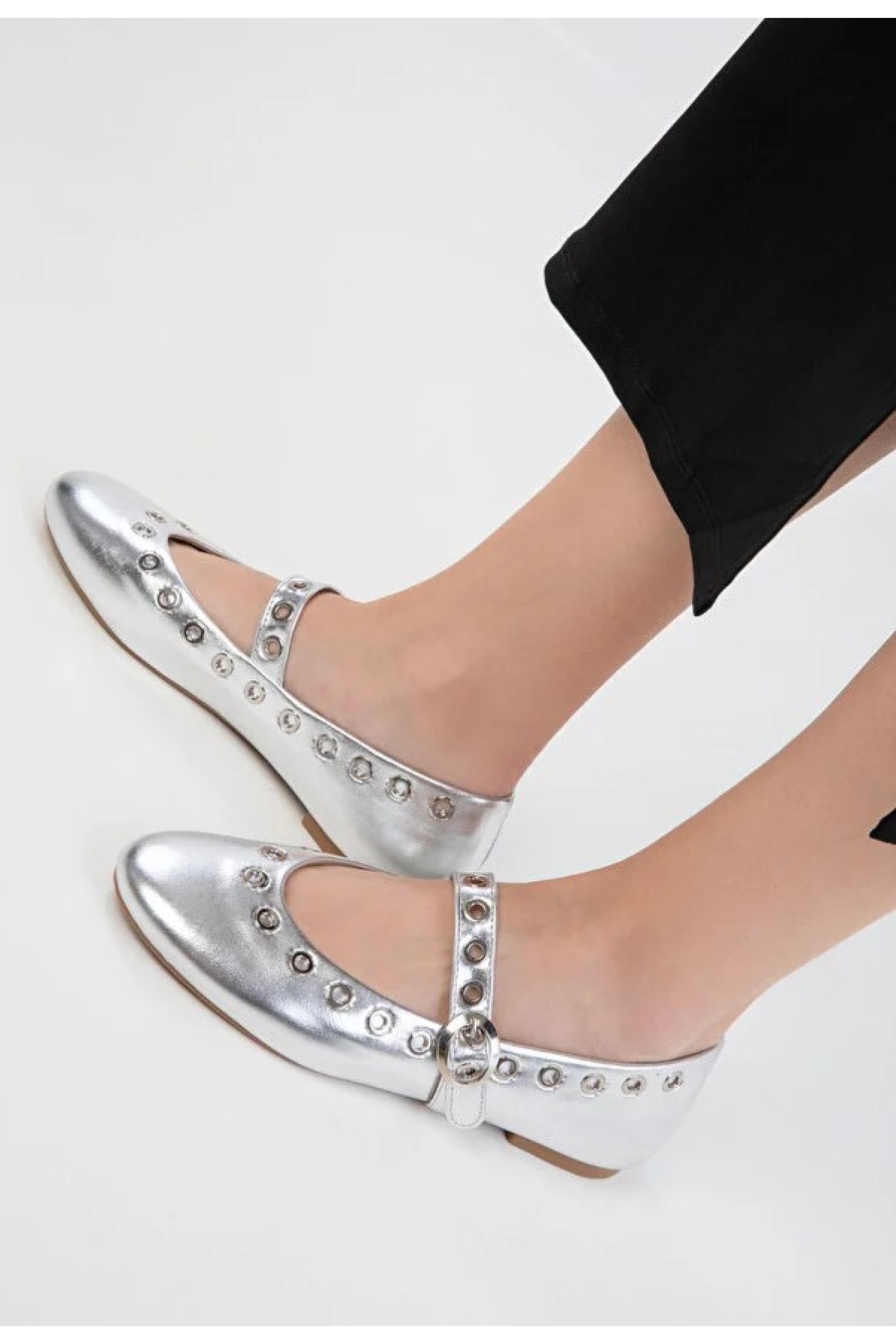 Zımba Detaylı Kadın Babet Ayakkabı - Görsel 3