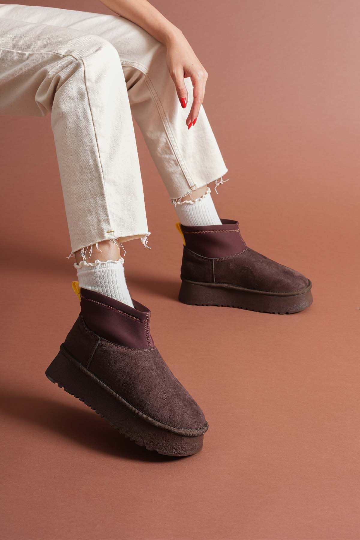 Kahve Süet Kadın Düz Bot - Görsel 4