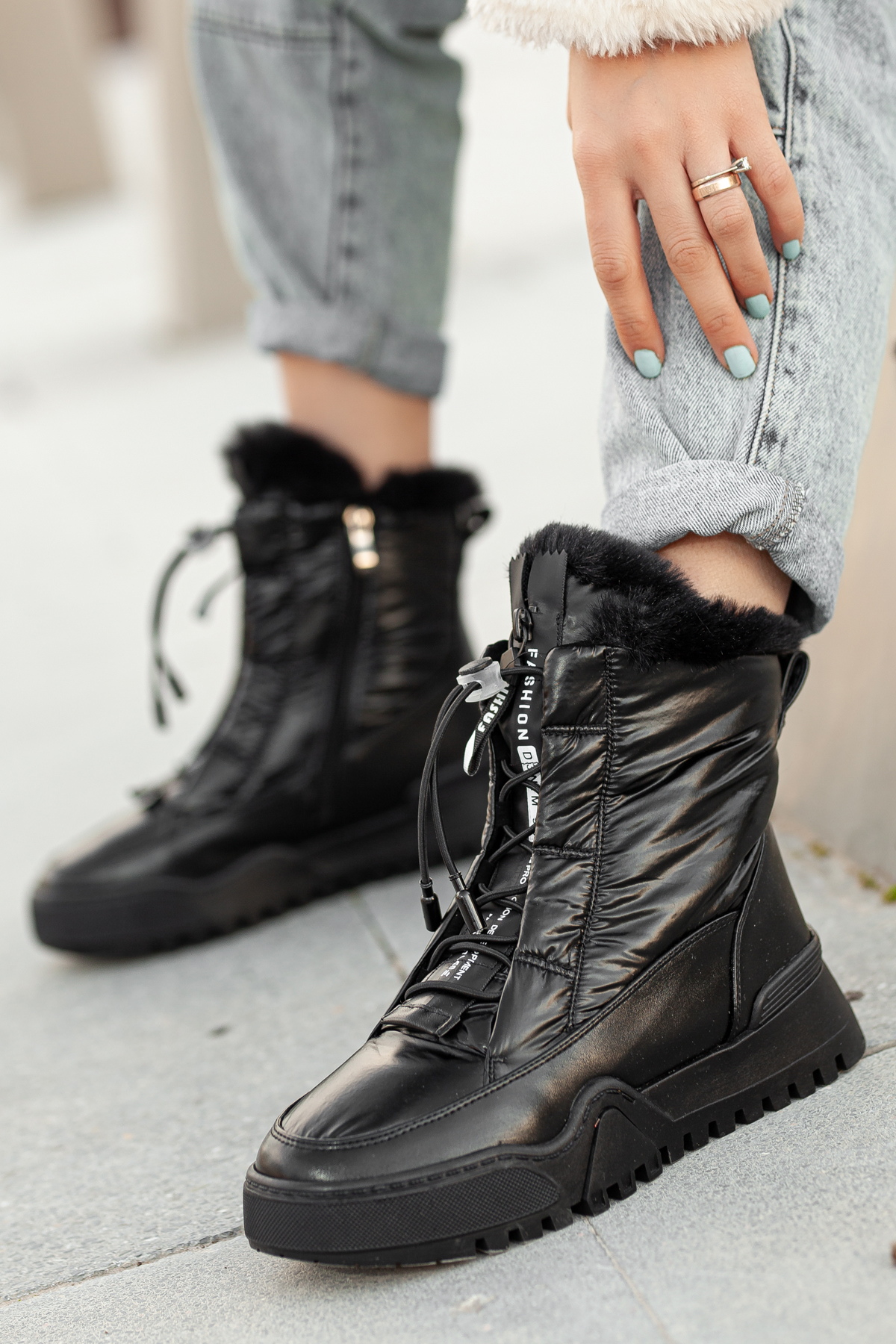 Chilly Kürklü Fermuarlı Kaymaz Taban Su Geçirmez Kadın Kar Botu - Görsel 3