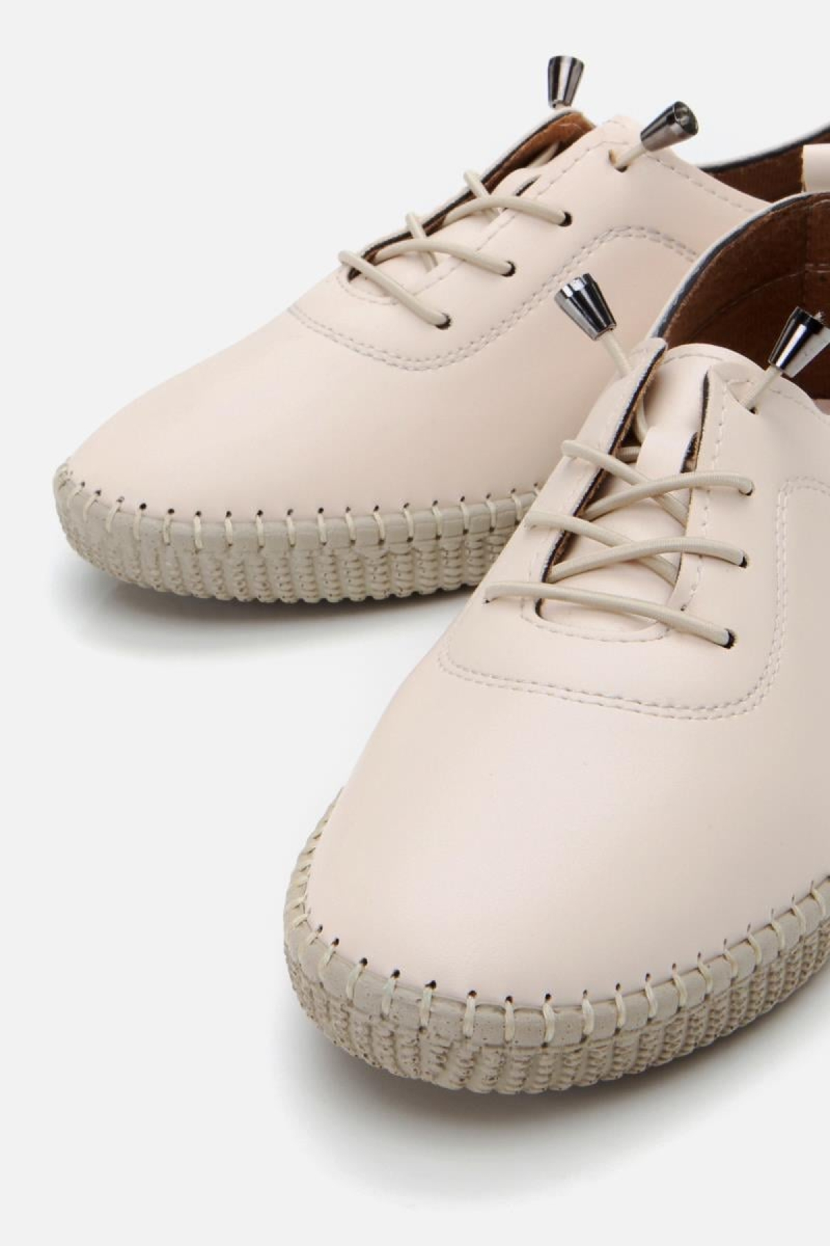 Kadın Bej Esnek Tabanlı Comfort Düz Ayakkabı - Görsel 4