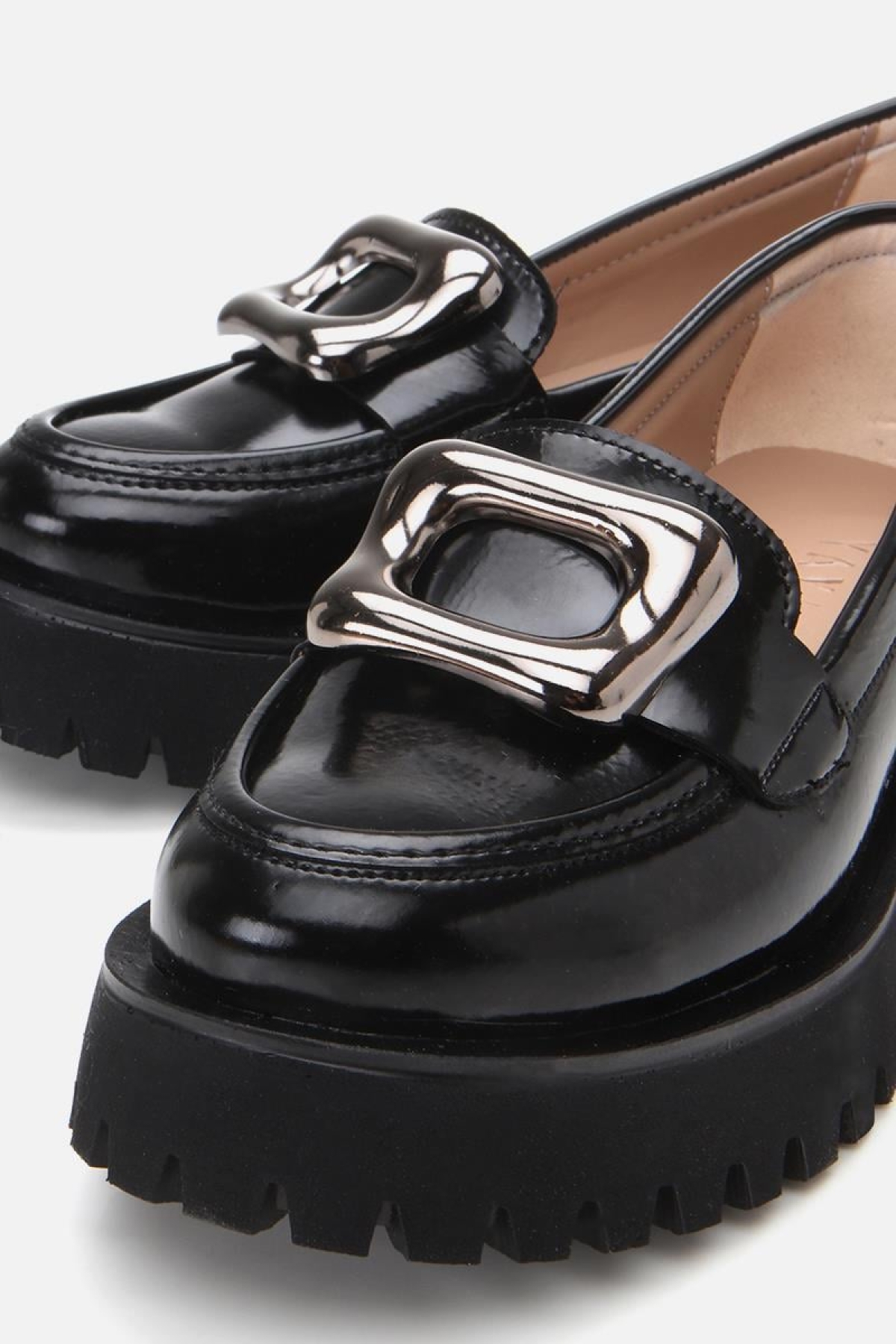 Kadın Rugan Siyah Tokalı Şık Günlük Loafer - Görsel 4