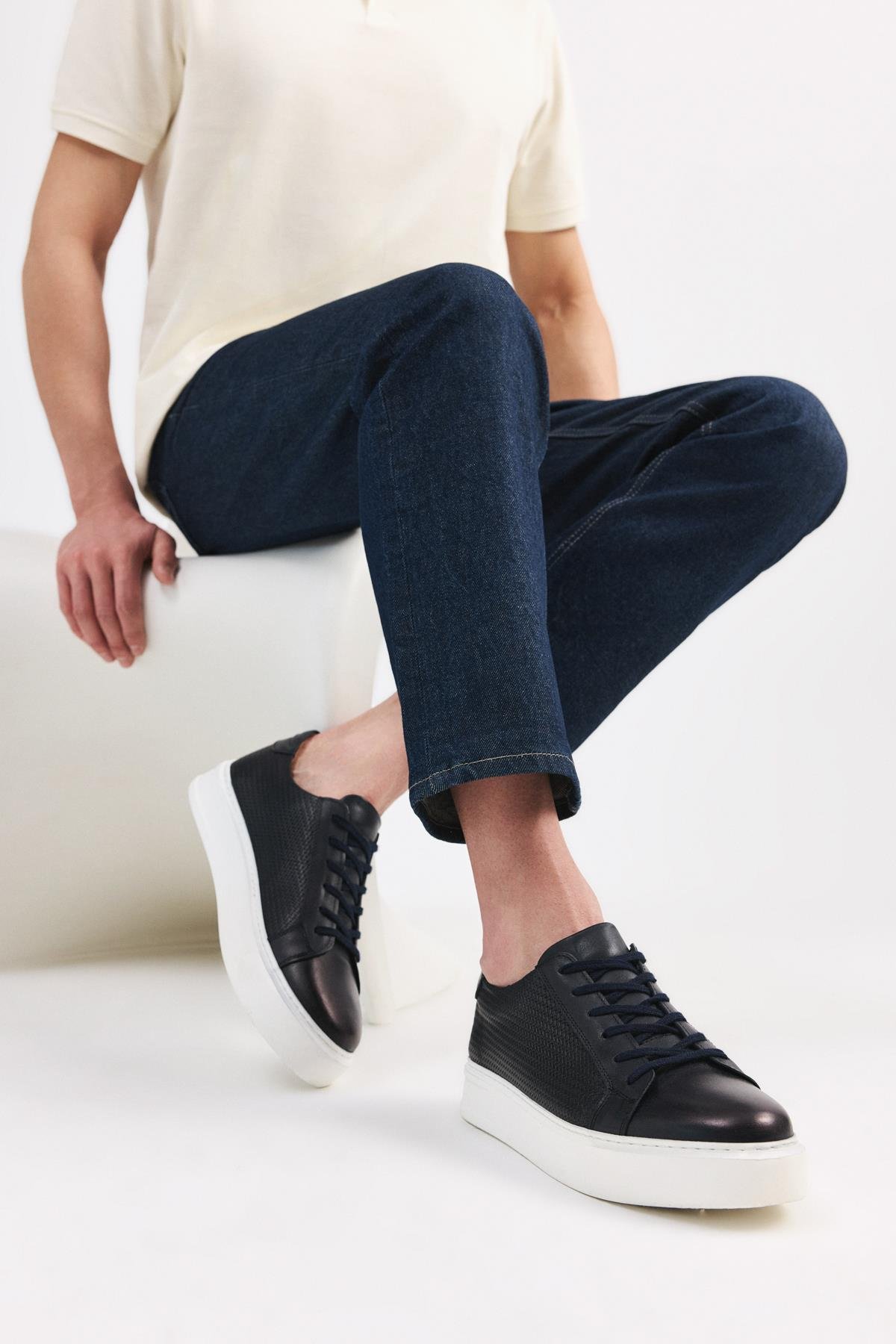 Erkek Deri Lacivert Hafif Tabanlı Spor Ayakkabı - Görsel 4