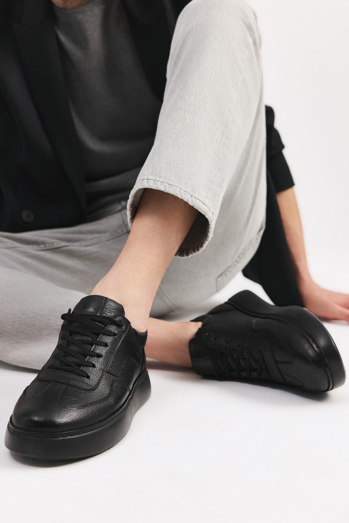 Erkek Deri Siyah Hafif Tabanlı Spor Ayakkabı - Görsel 2