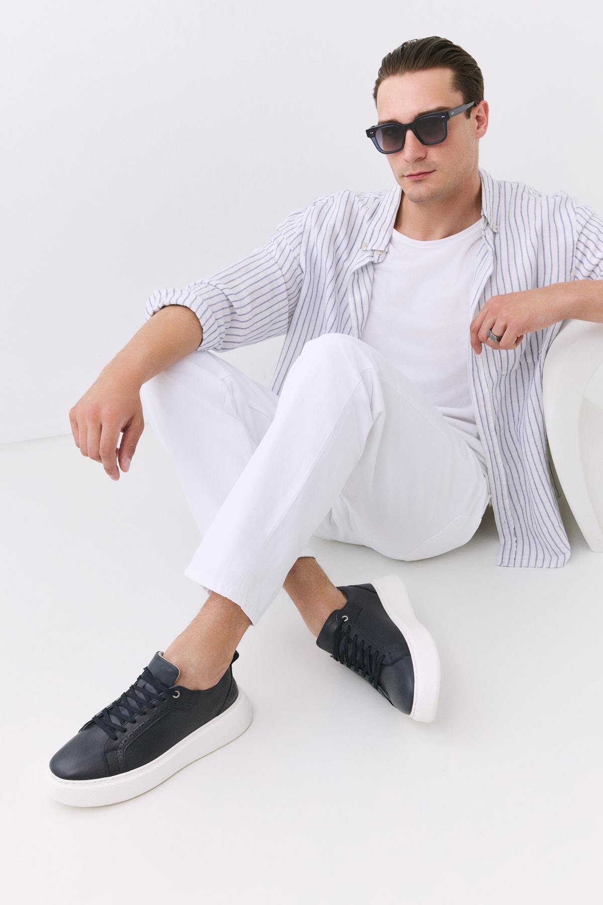 Erkek Deri Lacivert Hafif Tabanlı Spor Ayakkabı - Görsel 2