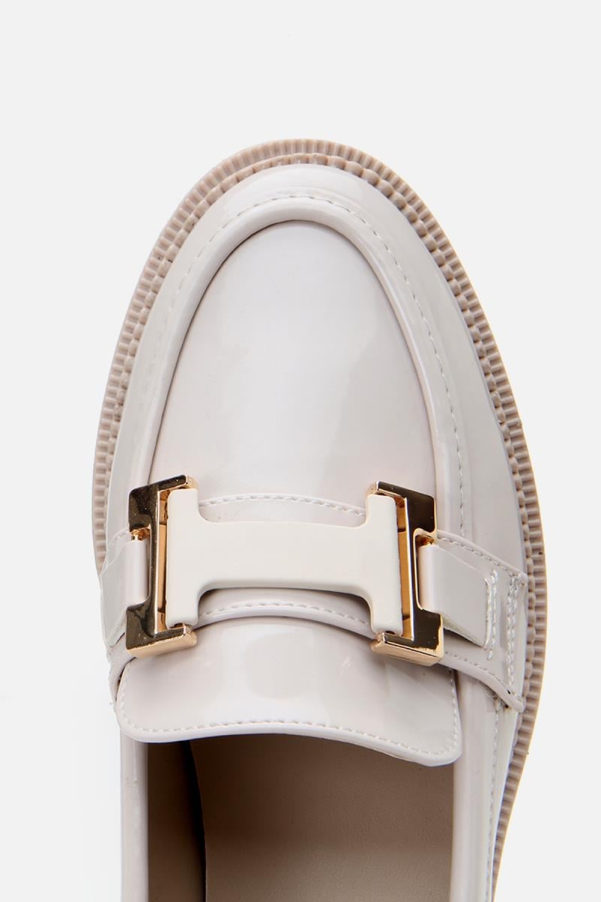 Kadın Rugan Bej Tokalı Klasik Loafer - Görsel 7