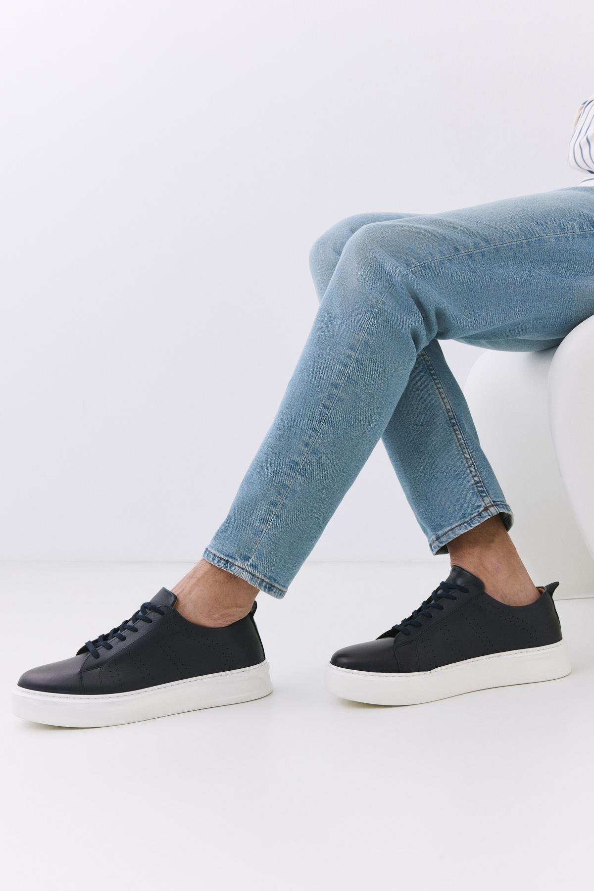 Erkek Deri Lacivert Hafif Tabanlı Spor Ayakkabı - Görsel 2