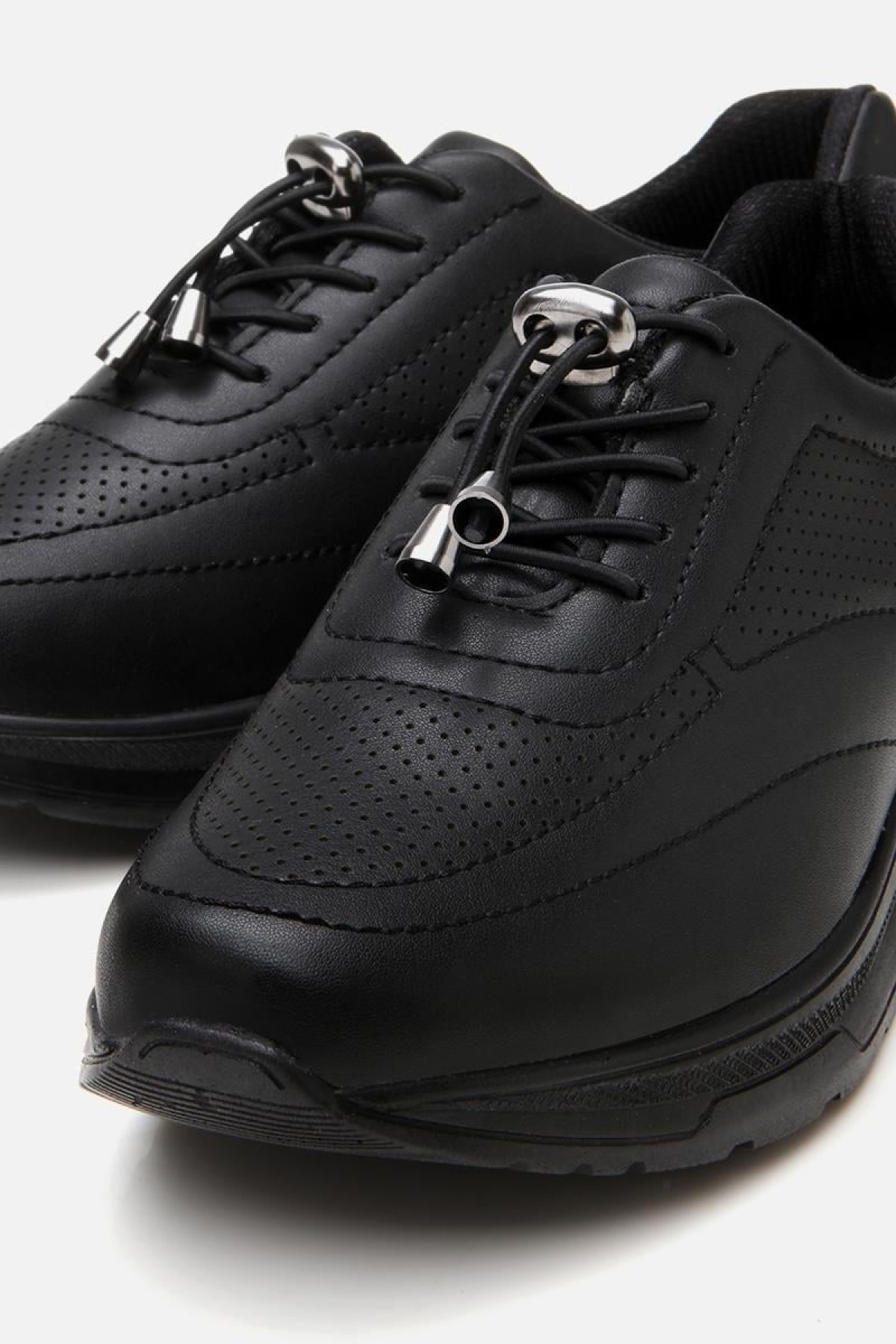 Kadın Siyah Kalın Tabanlı Spor Ayakkabı - Görsel 4