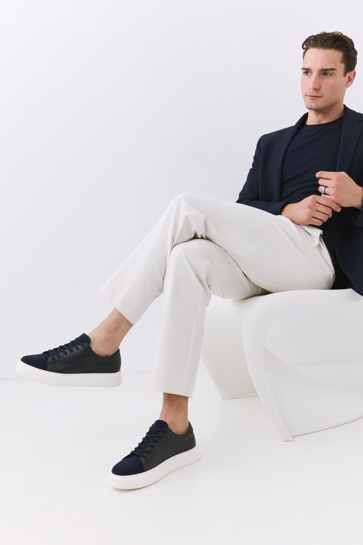 Erkek Deri Lacivert Hafif Tabanlı Spor Ayakkabı - Görsel 2