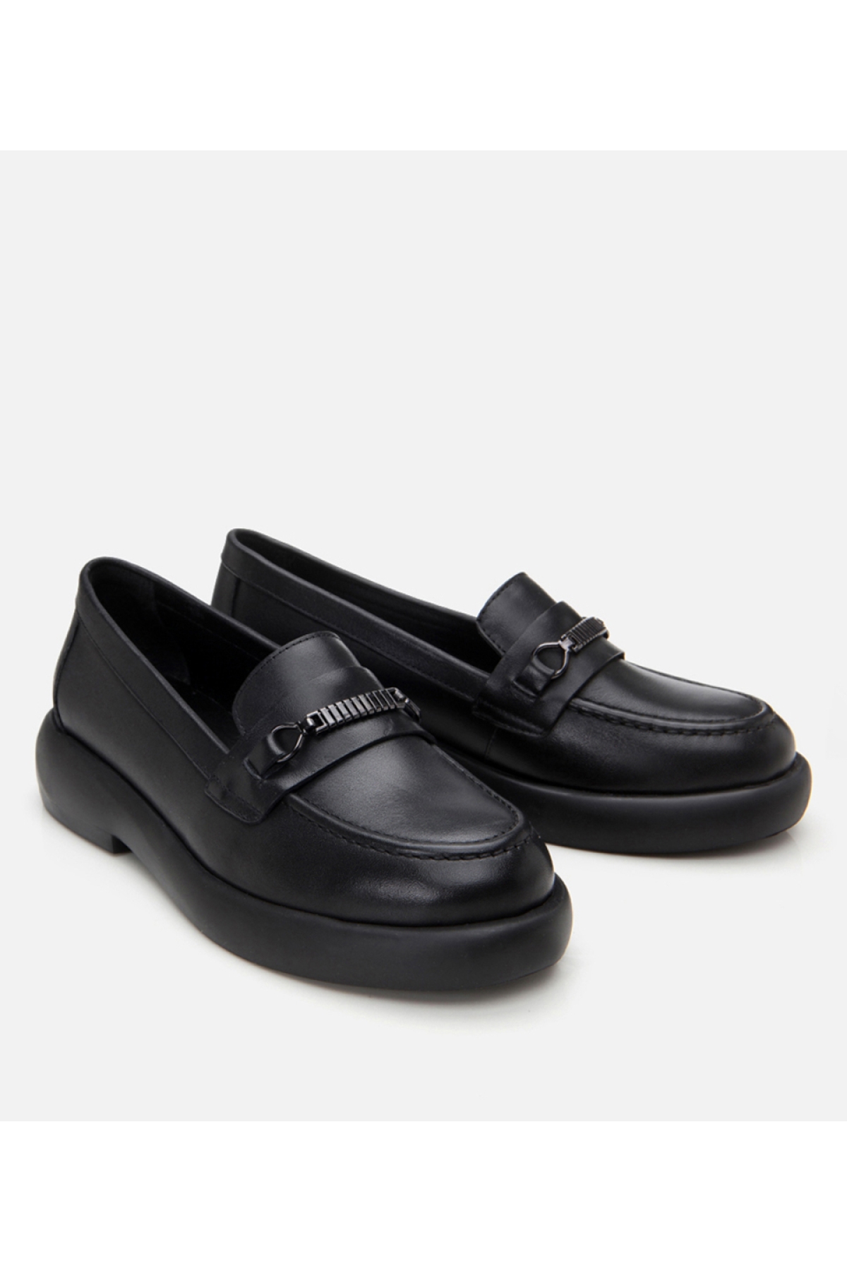 Kadın Deri Siyah Tokalı Şık Klasik Loafer - Görsel 3