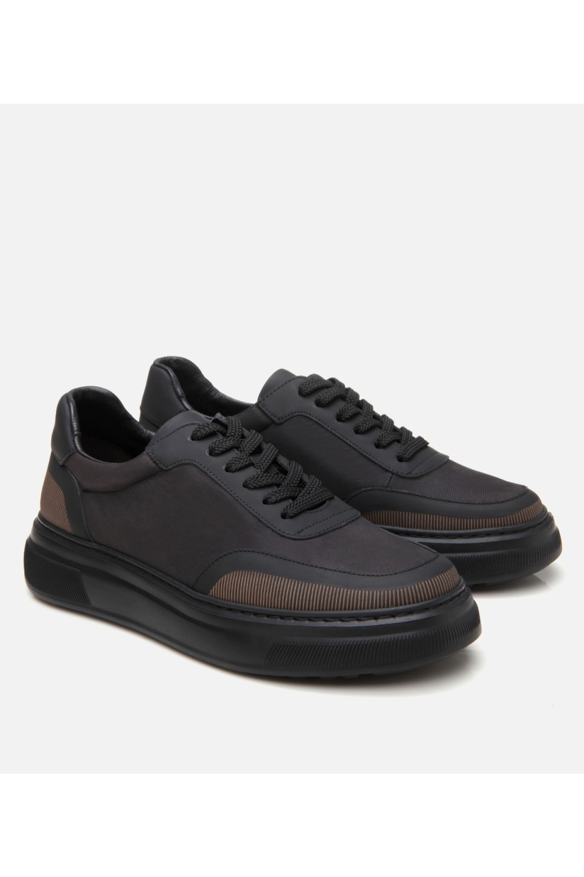 Erkek Deri Siyah Ultra Hafif Tabanlı Spor Ayakkabı - Görsel 3