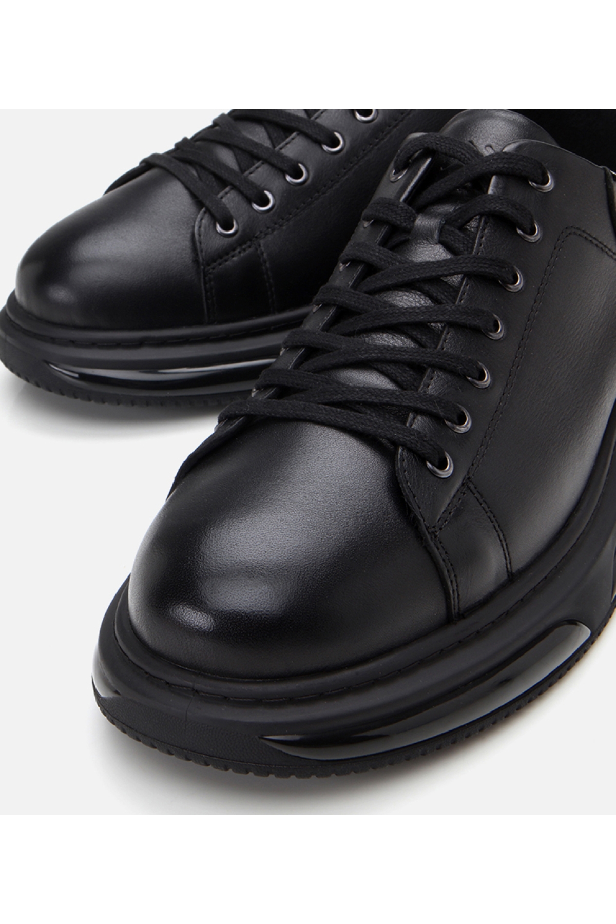 Erkek Deri Siyah Hafif Tabanlı Spor Ayakkabı - Görsel 4