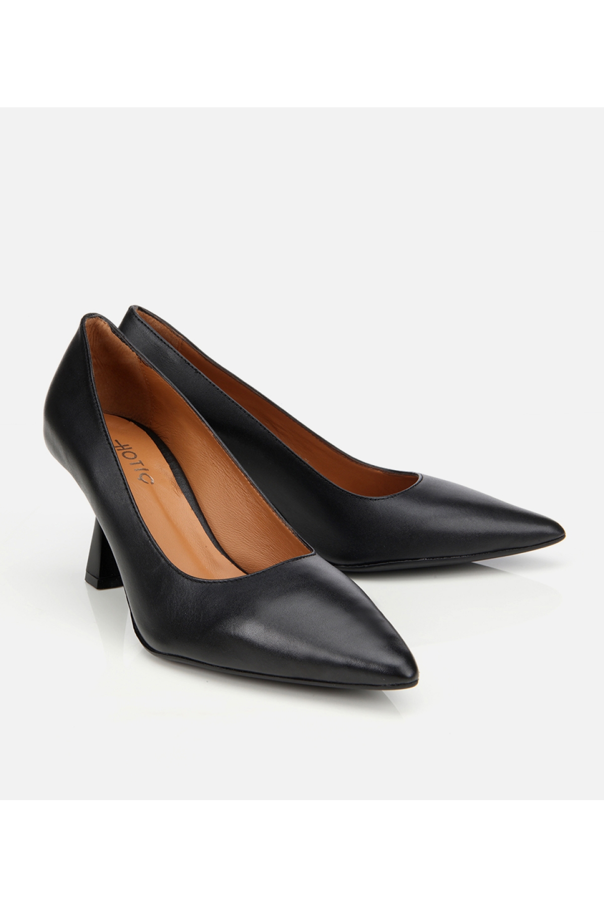 Kadın Deri Siyah Esnek Tabanlı Stiletto - Görsel 3