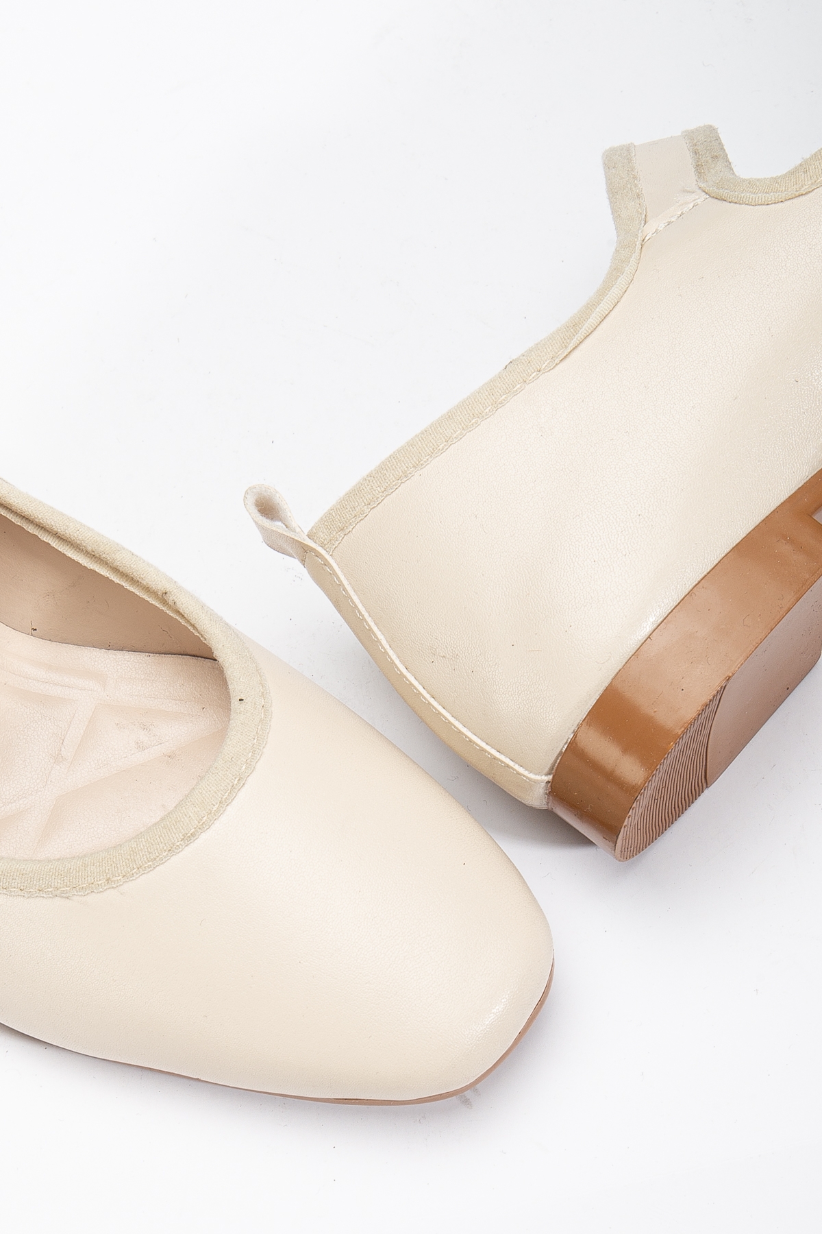 Kadın Bej Oval Burunlu Tokalı Babet - Görsel 5