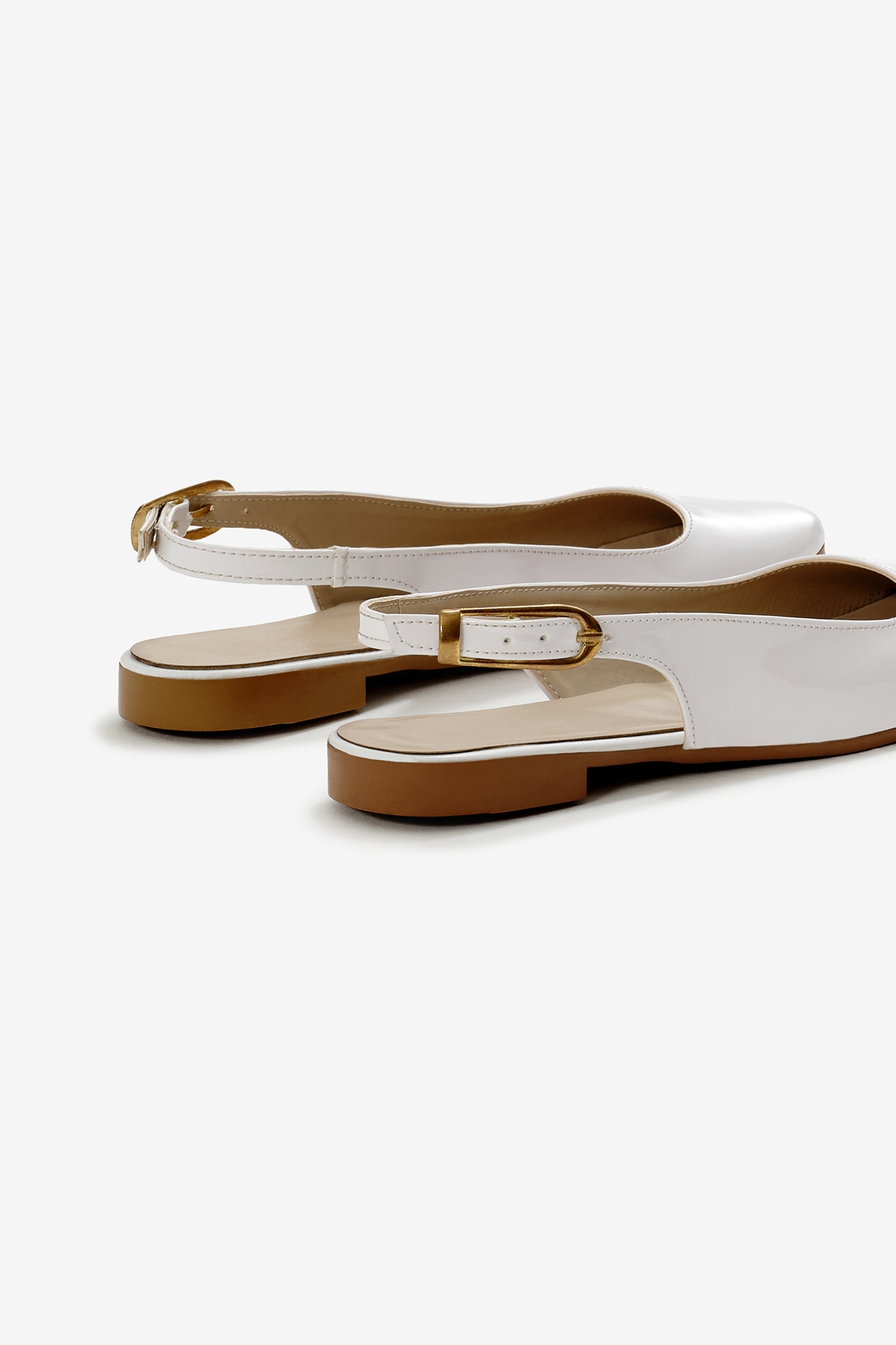 Kadın Beyaz Arkası Açık Tokalı Babet - Görsel 6