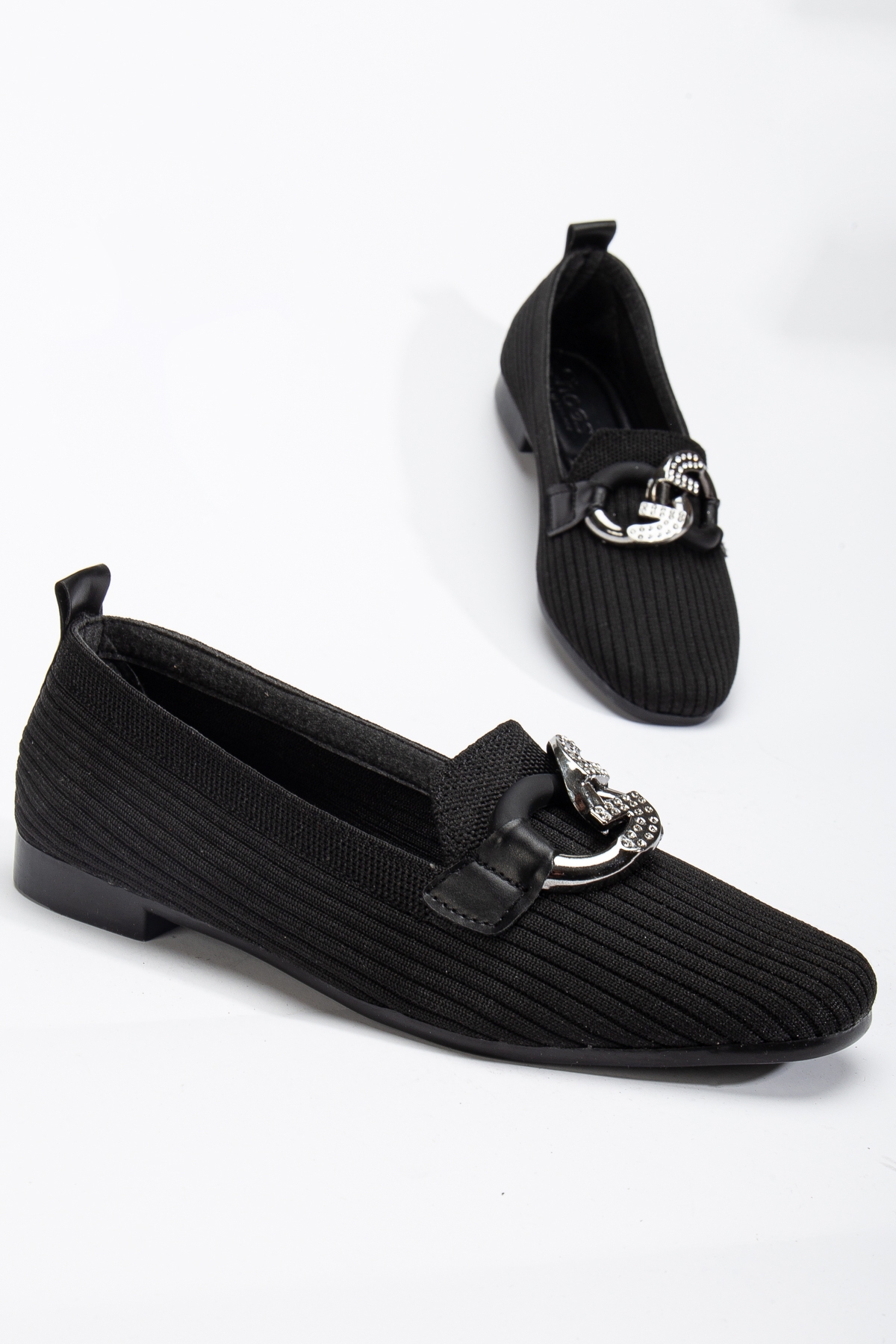 Kadın Siyah Önü Toka Detaylı Triko Babet - Görsel 4