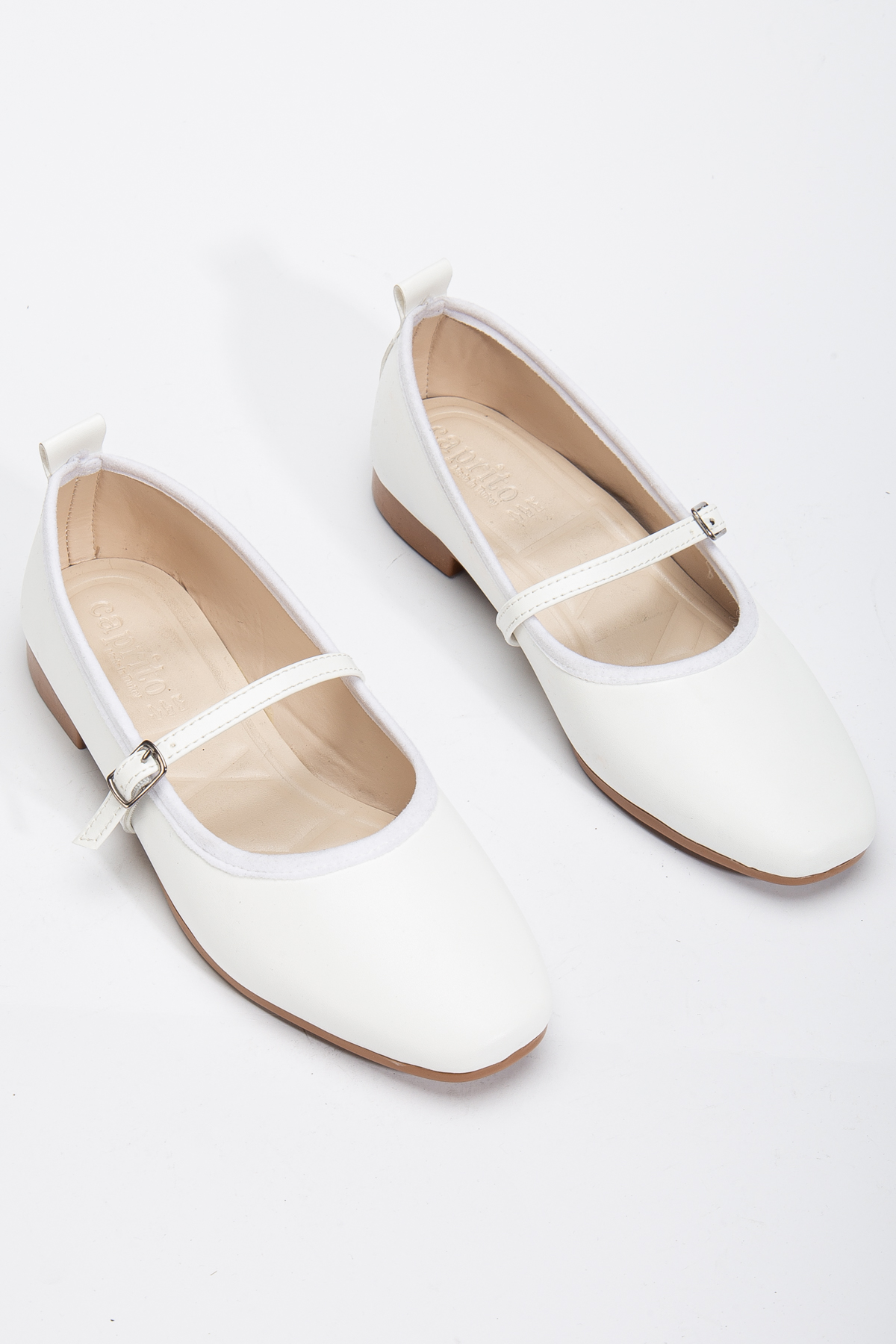 Kadın Beyaz Oval Burunlu Toka Bağlamalı Babet - Görsel 5