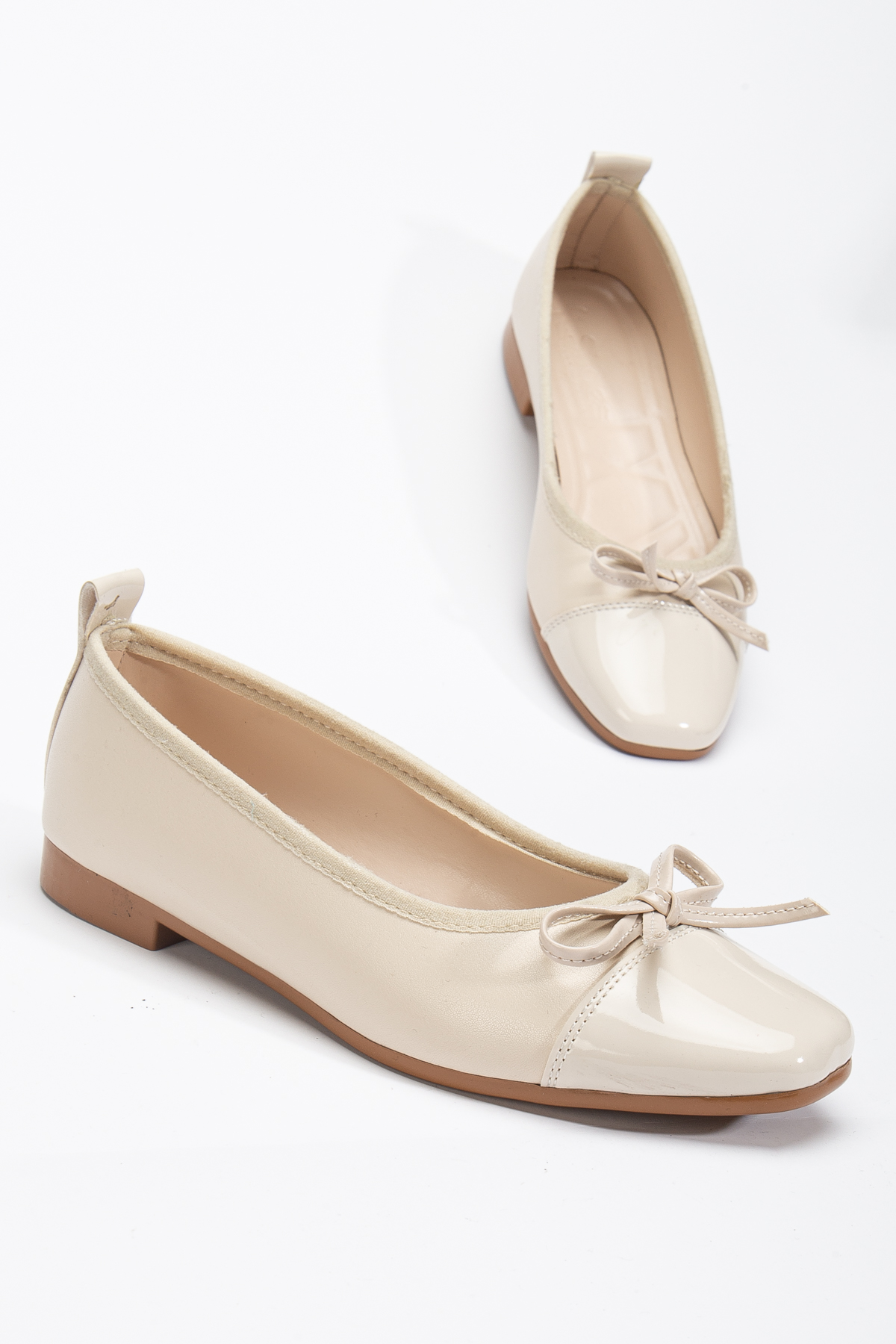 Kadın Bej Yanı Hasır Detaylı Fiyonklu Babet - Görsel 3