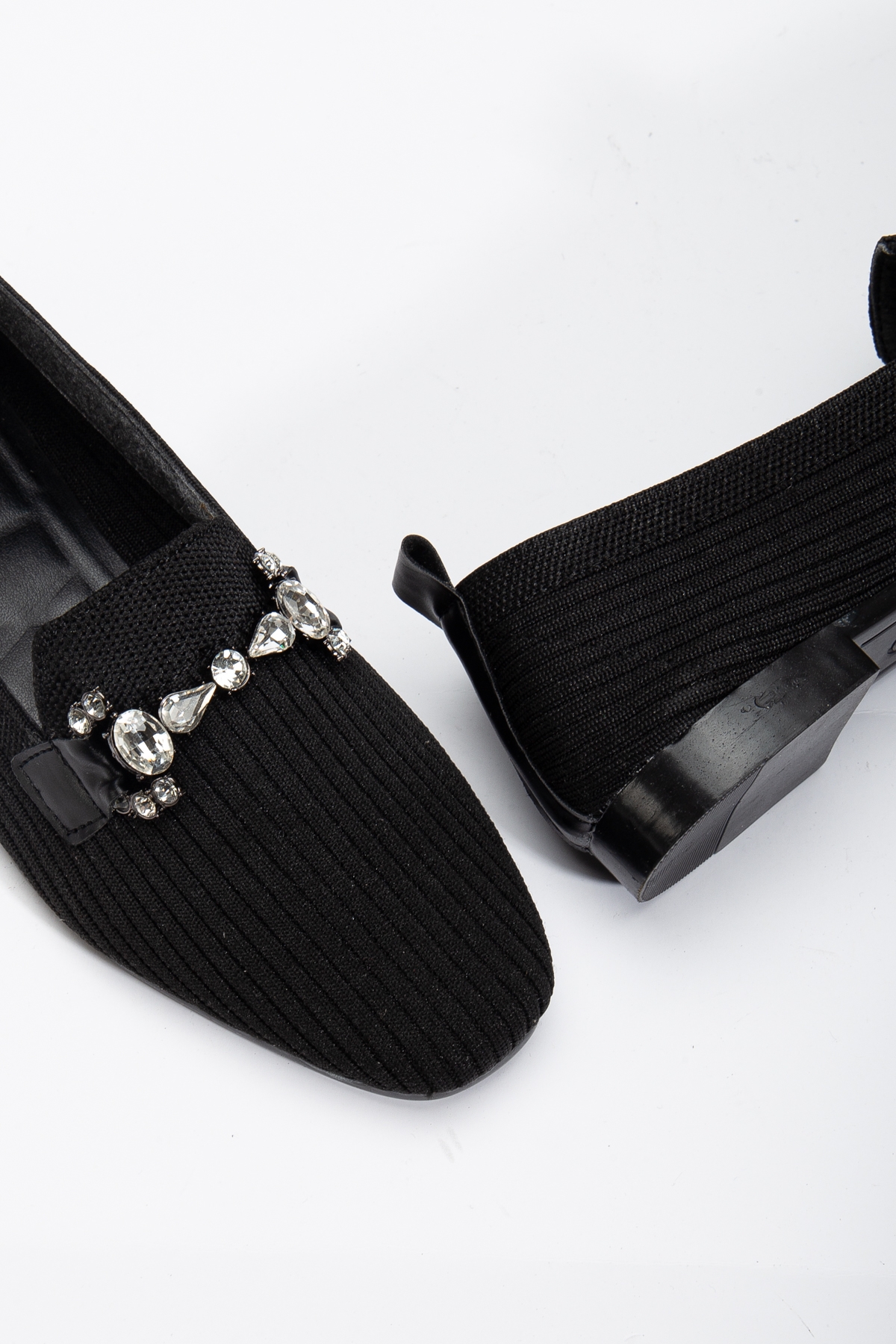 Kadın Siyah Önü Toka Detaylı Triko Babet - Görsel 4