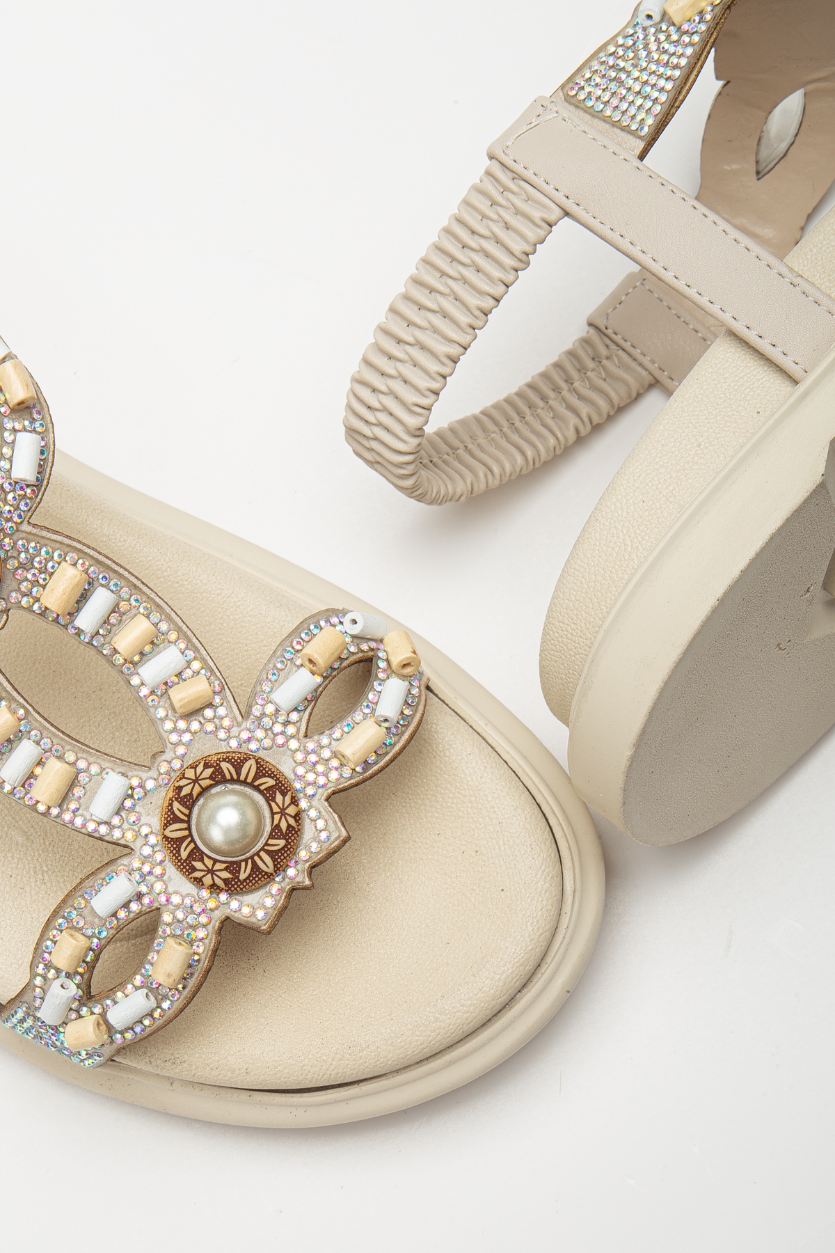 Kadın Bej Arkası Lastikli Taş İşlemeli Sandalet - Görsel 5