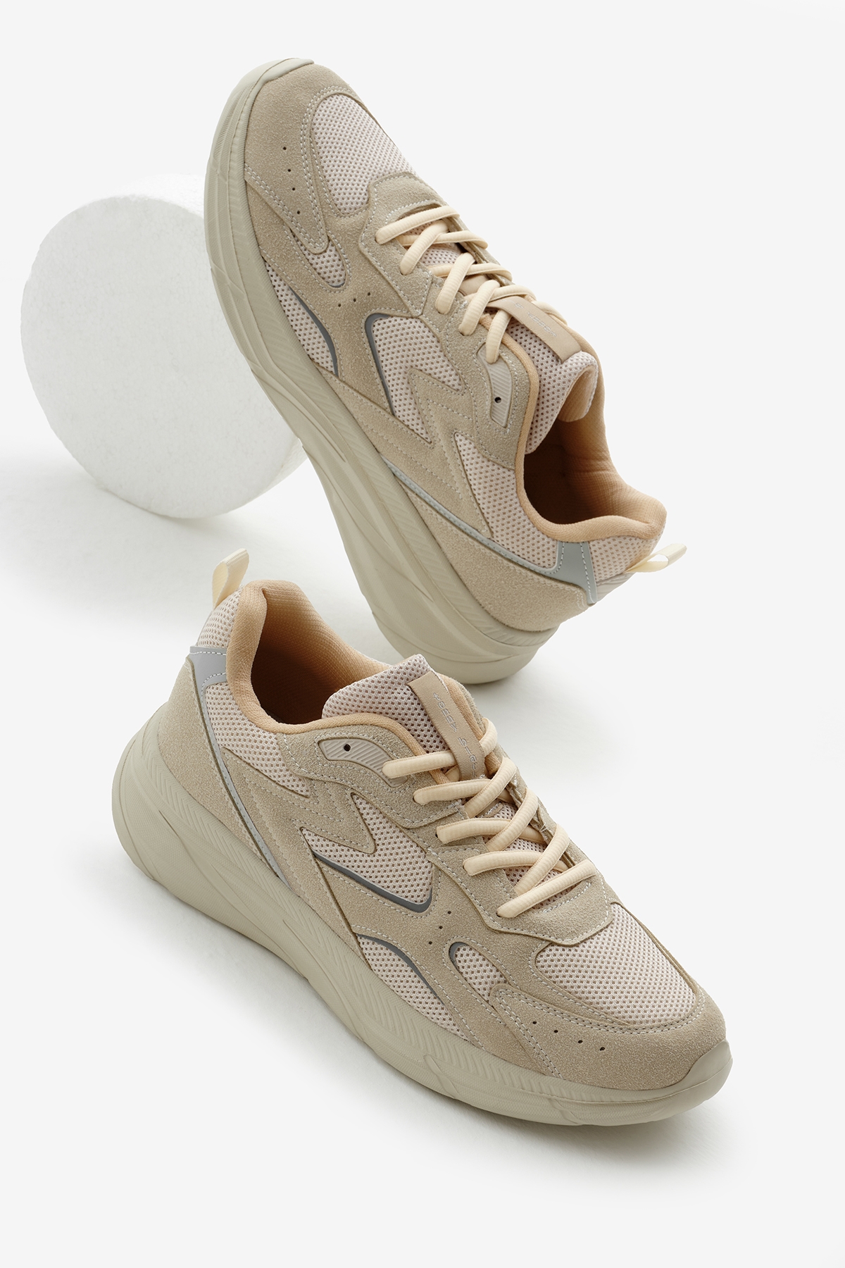 Erkek Bej Faylon Taban Nefes Alabilen Kumaş Reflektörlü Dalgalı Desenli Spor Ayakkabı - Görsel 2