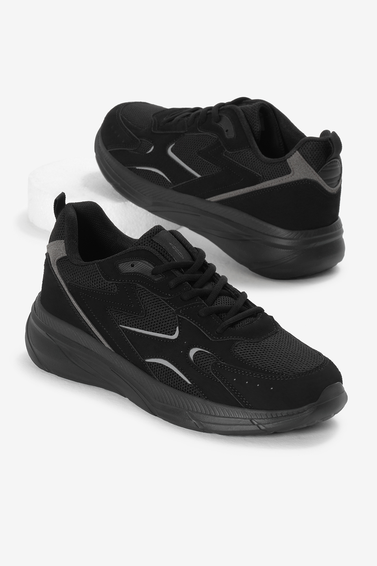 Erkek Siyah Faylon Taban Nefes Alabilen Kumaş Reflektörlü Dalgalı Desenli Spor Ayakkabı - Görsel 3