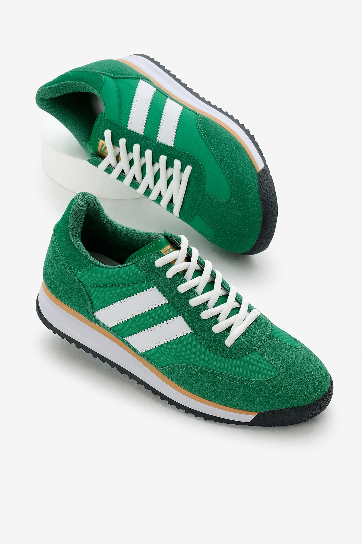 Unisex Yeşil Termo Taban Çift Şeritli Bağcıklı Spor Ayakkabı - Görsel 3