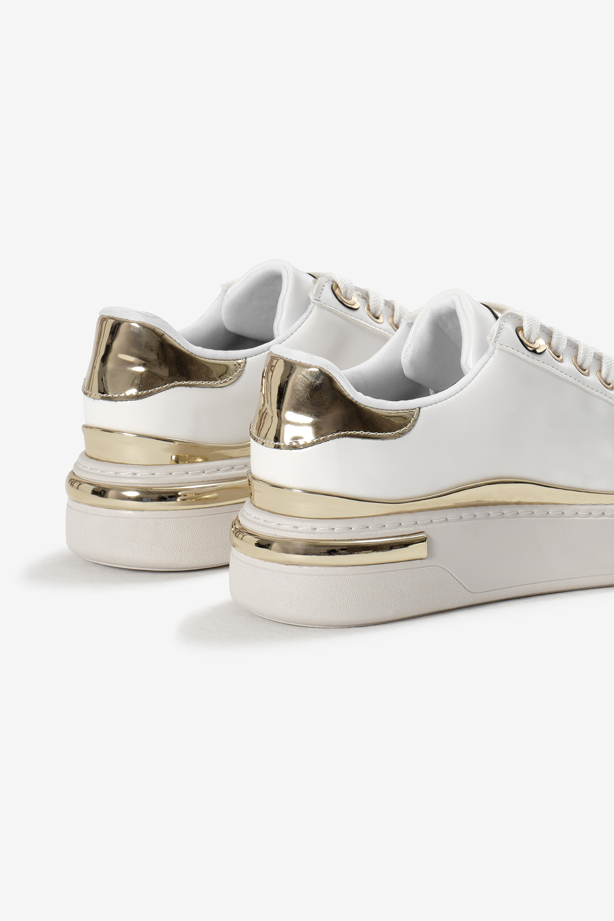 Kadın Beyaz Kalın Poli Taban Altın Detaylı Bağcıklı Spor Ayakkabı - Görsel 6
