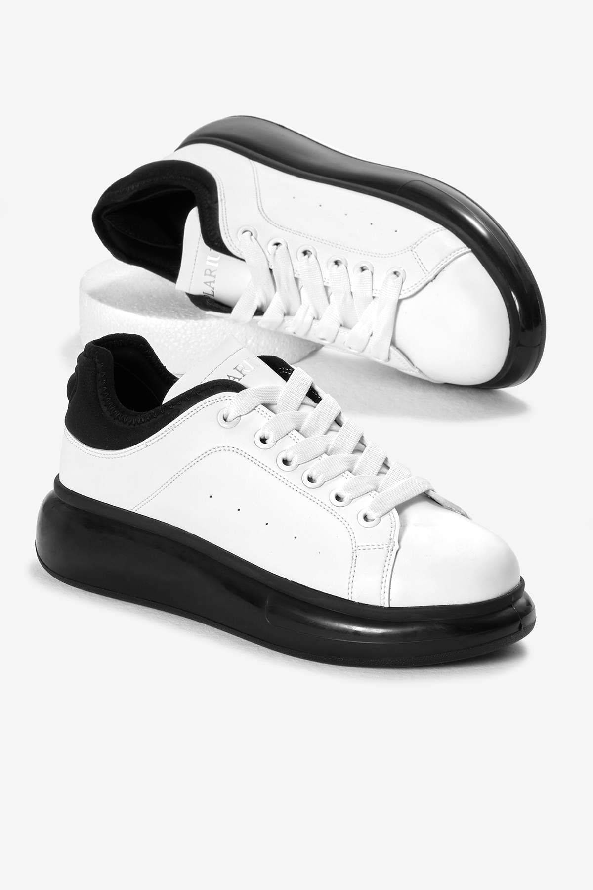 Erkek Beyaz Siyah Kalın Taban Bağcıklı Spor Ayakkabı - Görsel 3