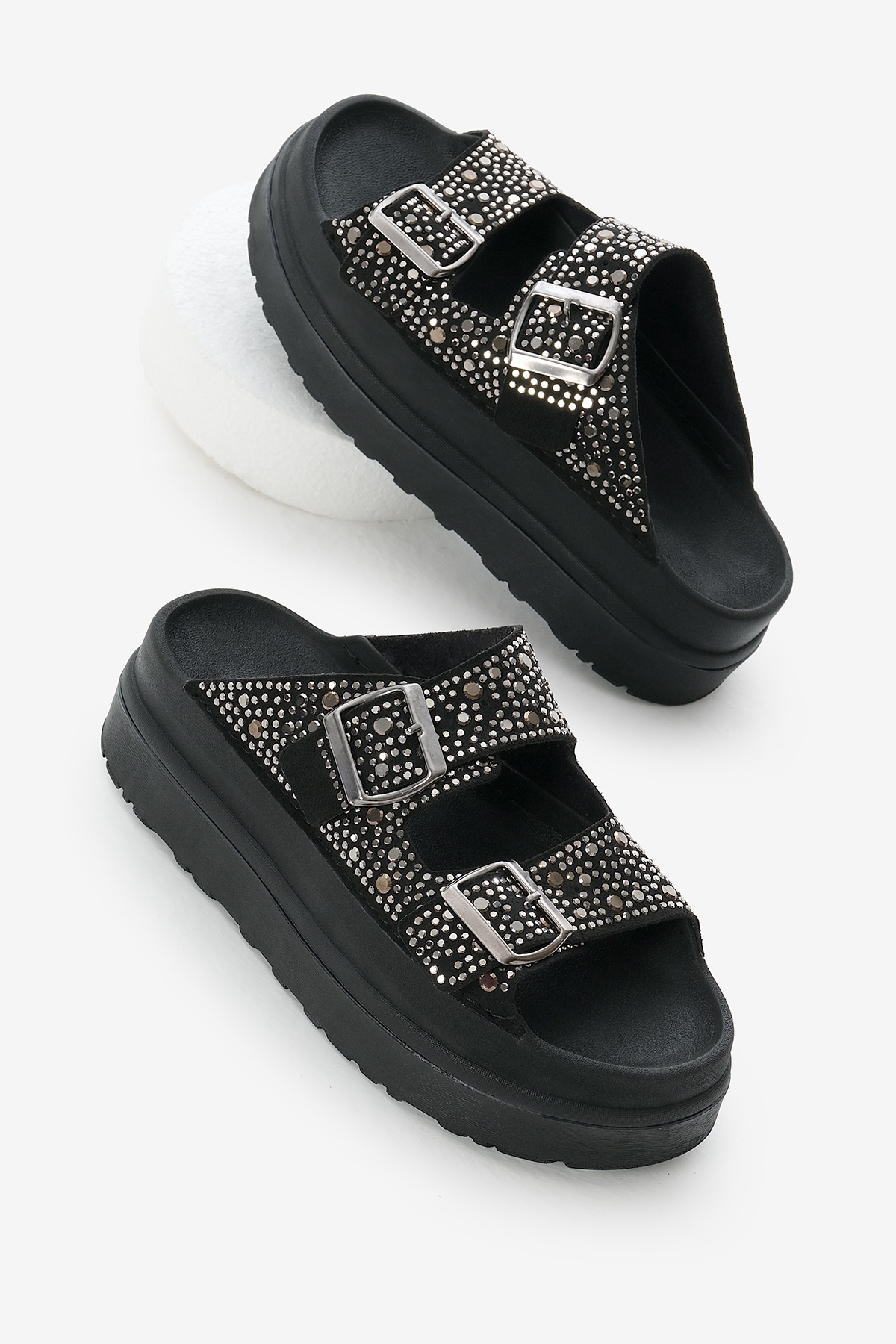 Kadın Siyah Gümüş Yüksek Poli Taban Taşlı Çift Bantlı Tokalı Terlik - Görsel 2