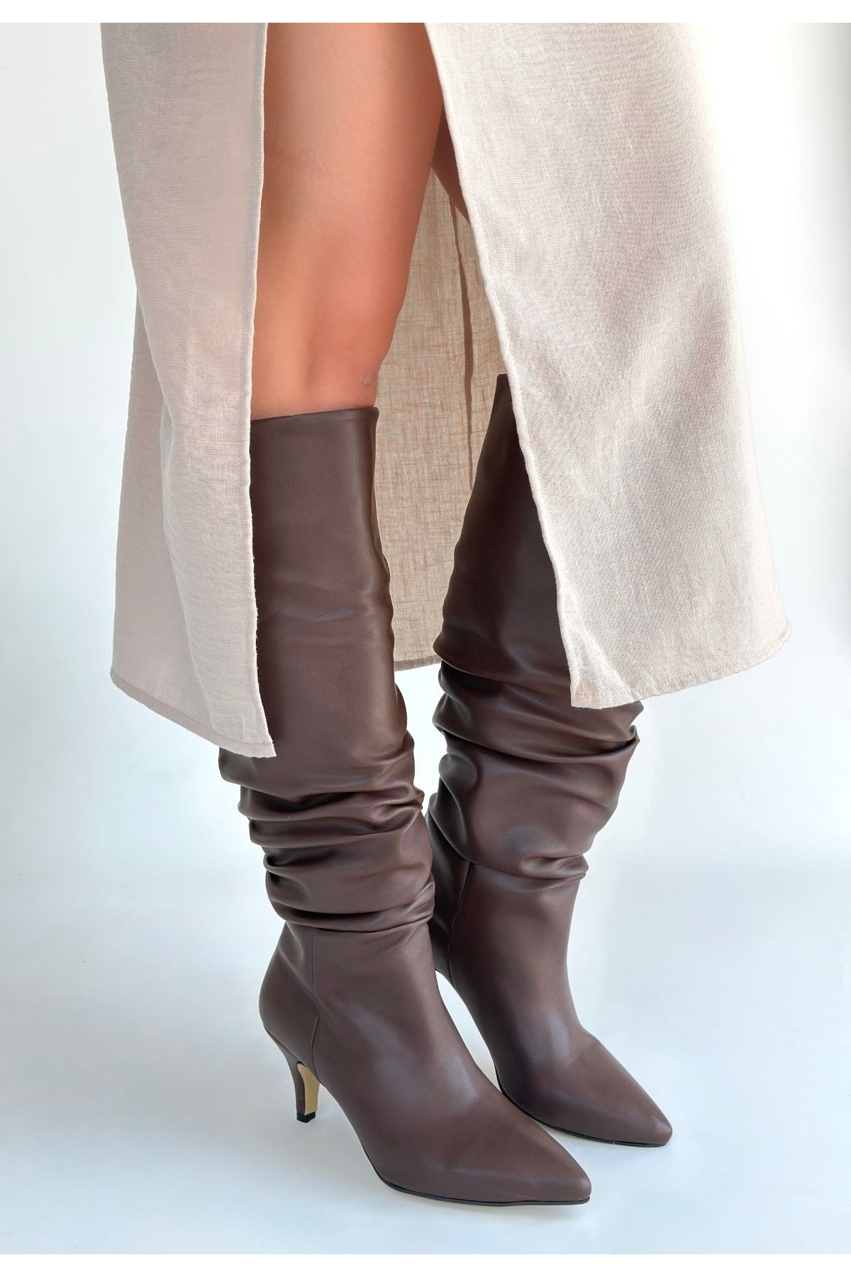 Kahverengi Kadın Topuklu Çizme - Görsel 2