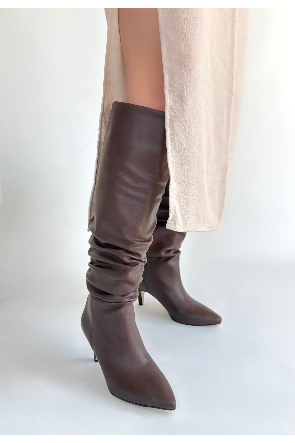Kahverengi Kadın Topuklu Çizme - Görsel 3