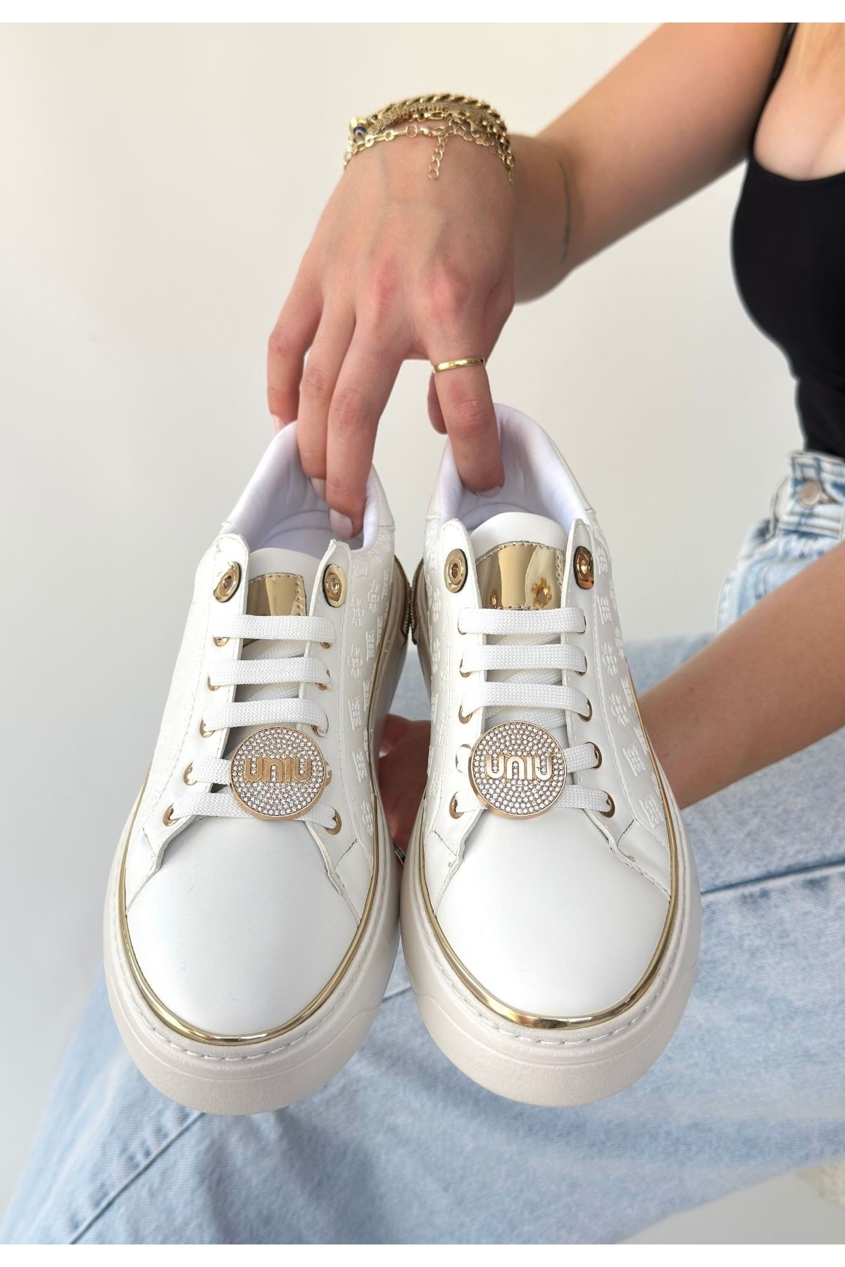 Beyaz Bağcıklı Kadın Spor Ayakkabı - Görsel 3