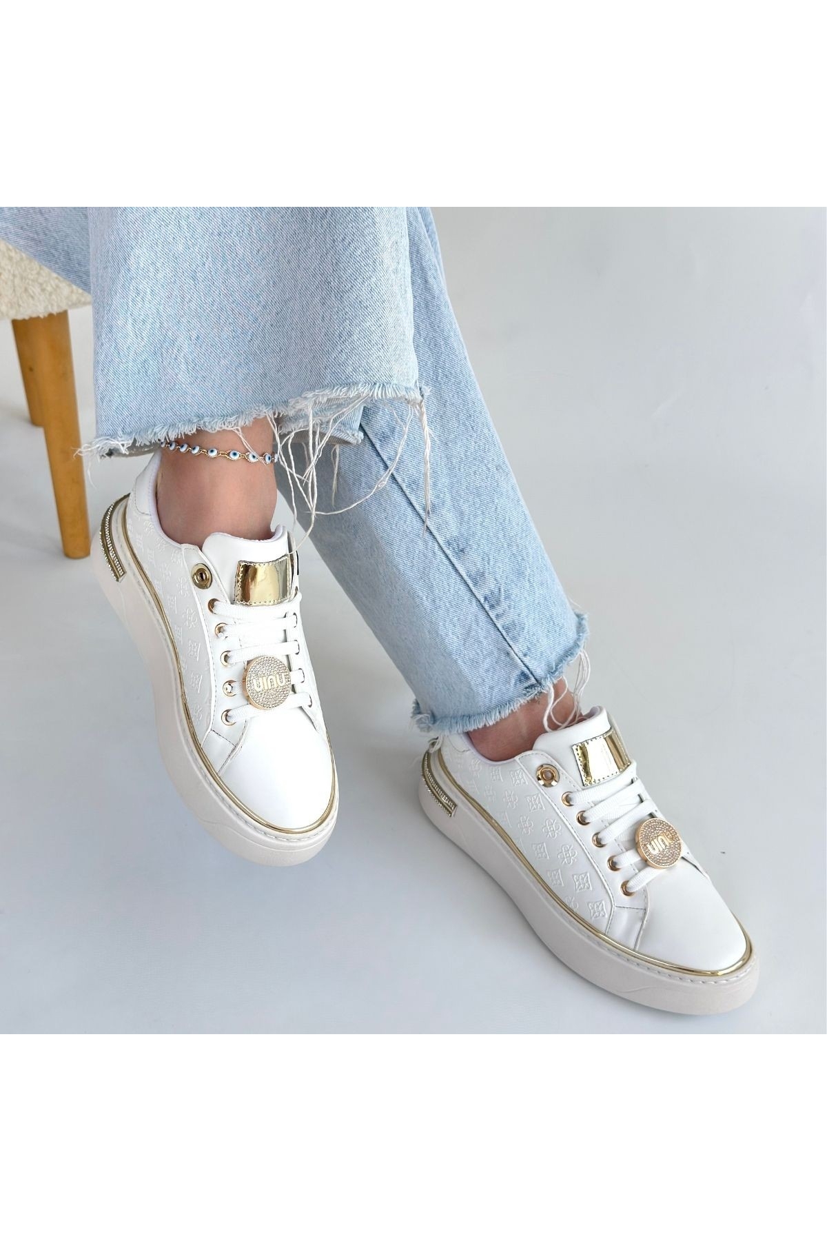 Beyaz Bağcıklı Kadın Spor Ayakkabı - Görsel 5