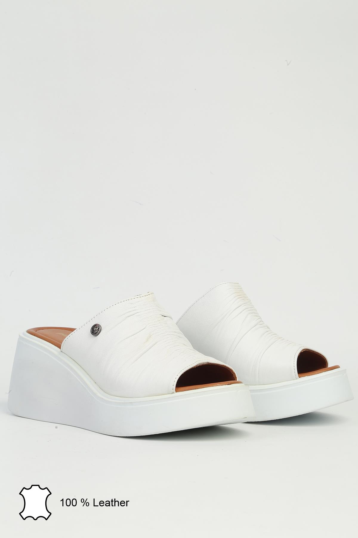 Beyaz Kadın Deri Topuklu Terlik PCK-5044 - Görsel 2