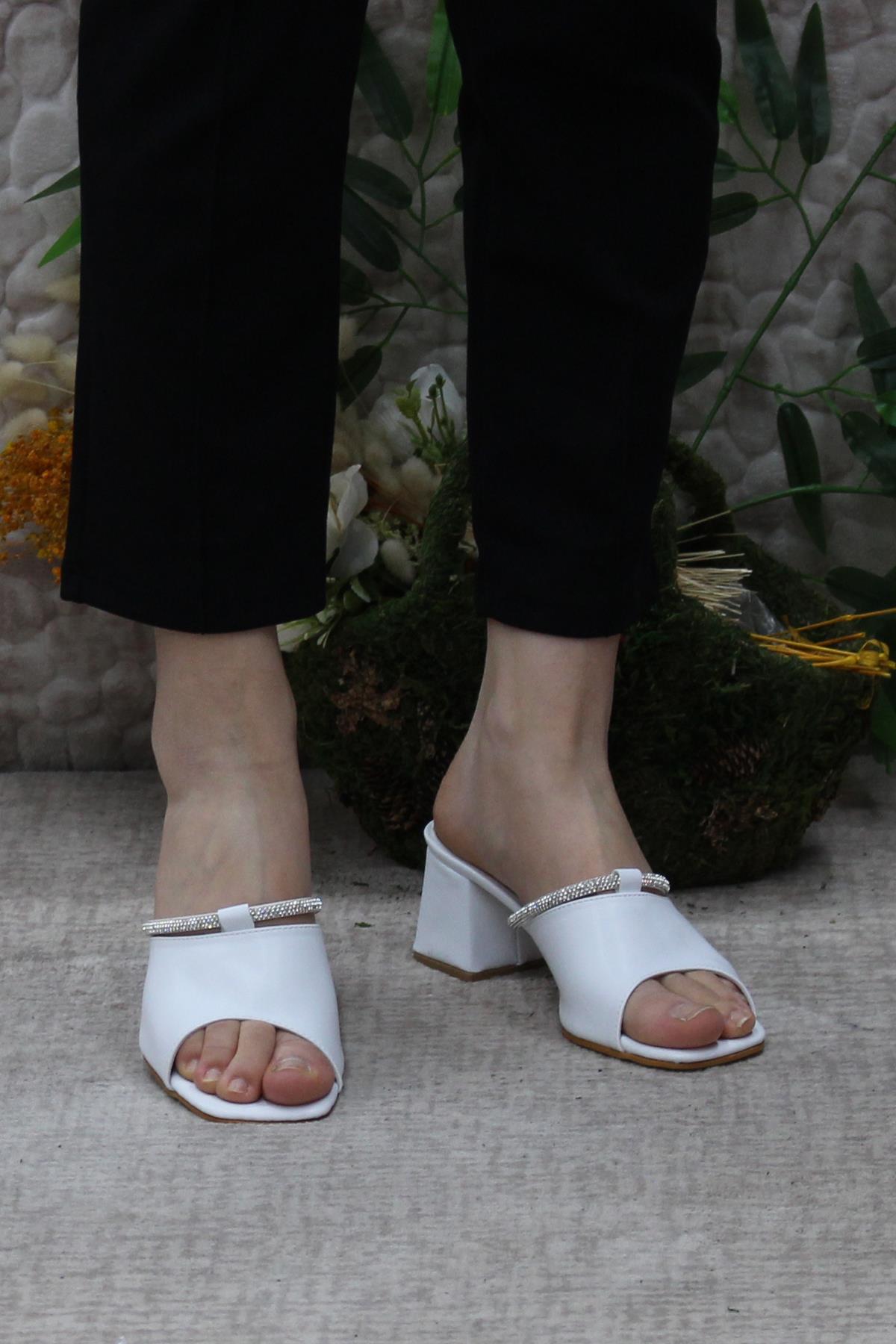 6395 Taşlı Topuklu Kadın Terlik - Görsel 3