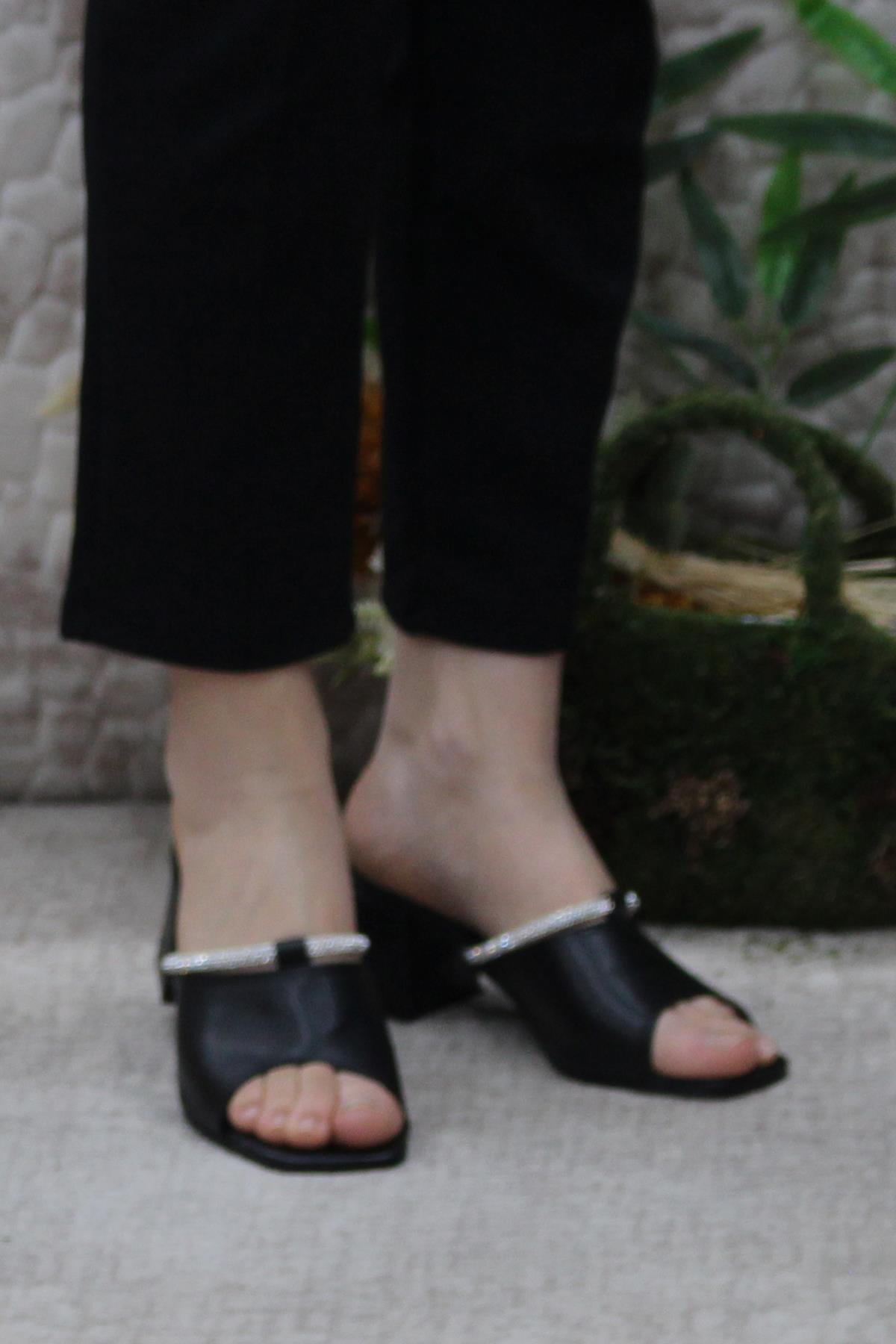 6395 Taşlı Topuklu Kadın Terlik - Görsel 3