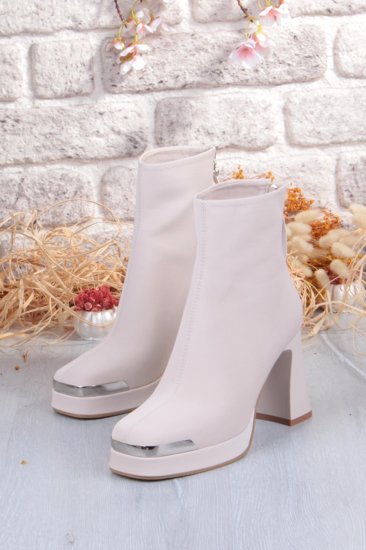 25K414-2 Kalın Topuklu Kut Burun Arka Kısımdan Fermuarlı Kadın Bot - Görsel 7