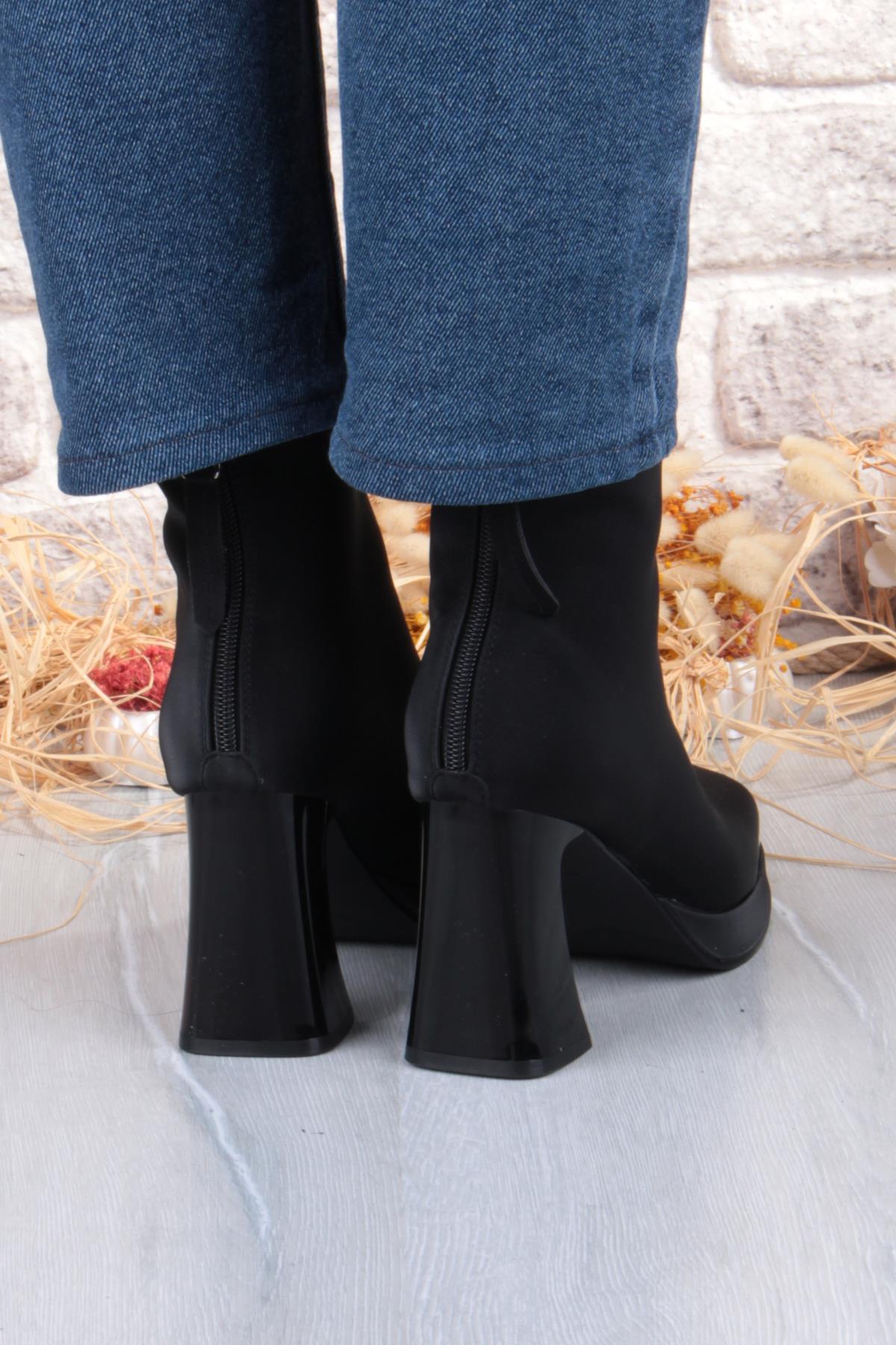 25K414-2 Kalın Topuklu Kut Burun Arka Kısımdan Fermuarlı Kadın Bot - Görsel 5