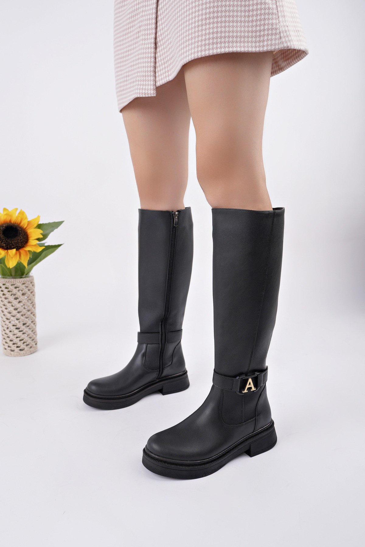 AVENTRA Kemer ve Toka Detaylı Fermuarlı Kadın Çizme - Görsel 7