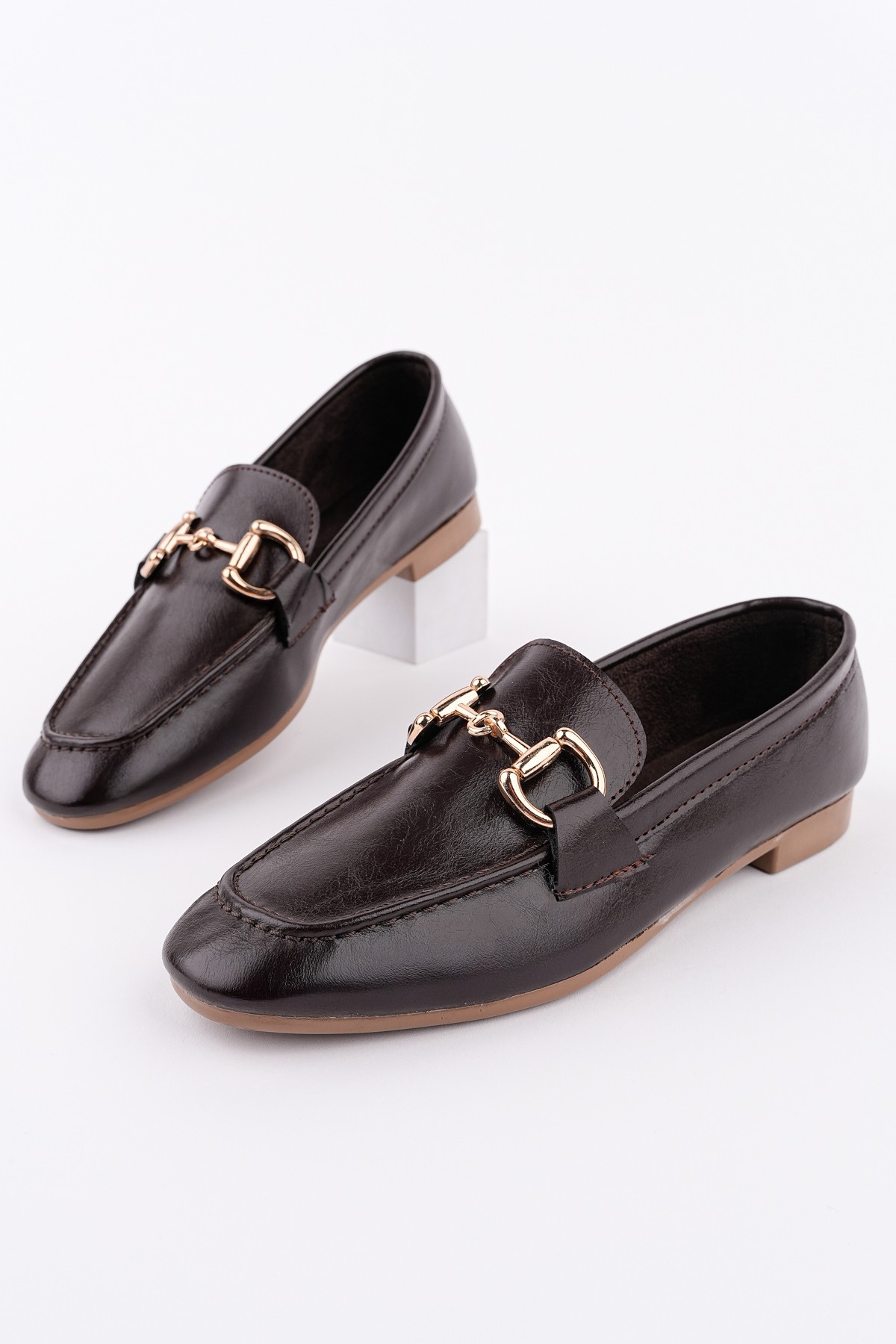 STRİDE Metal Tokalı Kadın Günlük Loafer Ayakkabı - Görsel 2