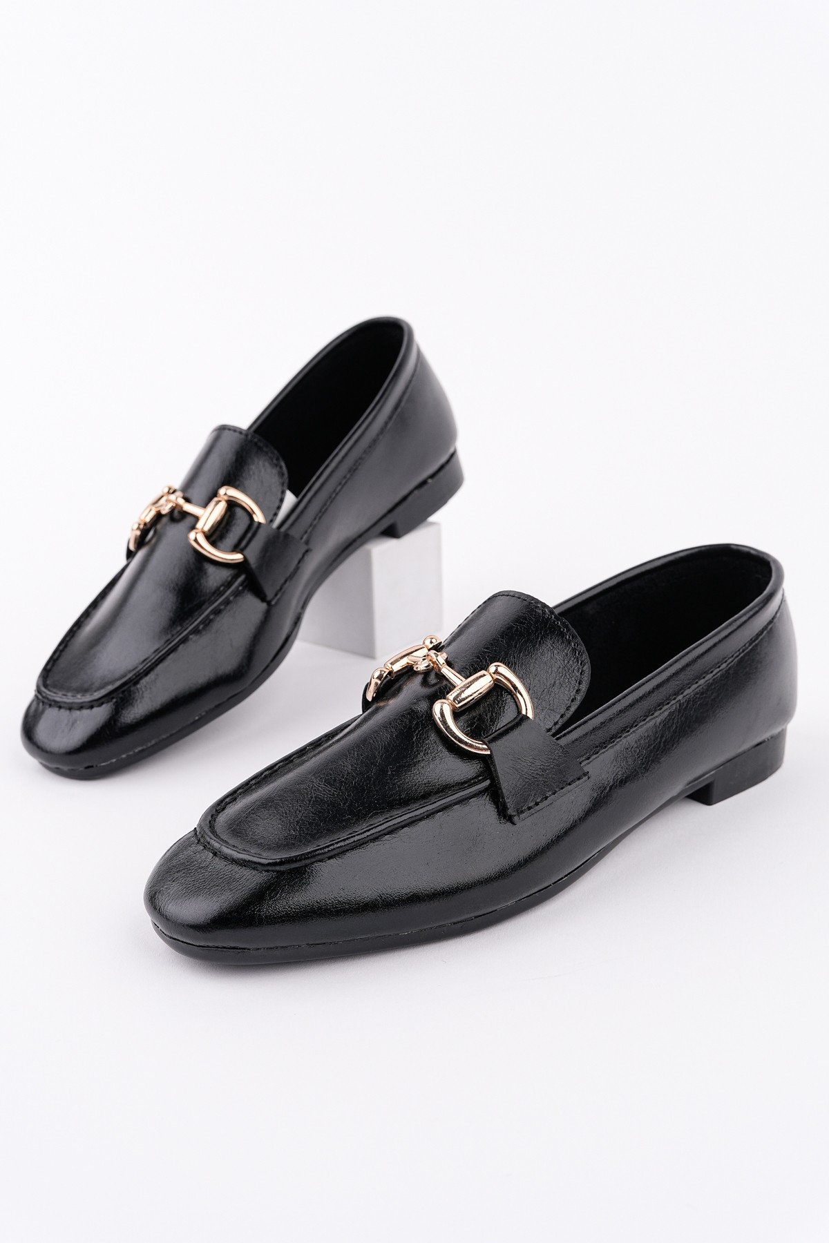 STRİDE Metal Tokalı Kadın Günlük Loafer Ayakkabı - Görsel 2