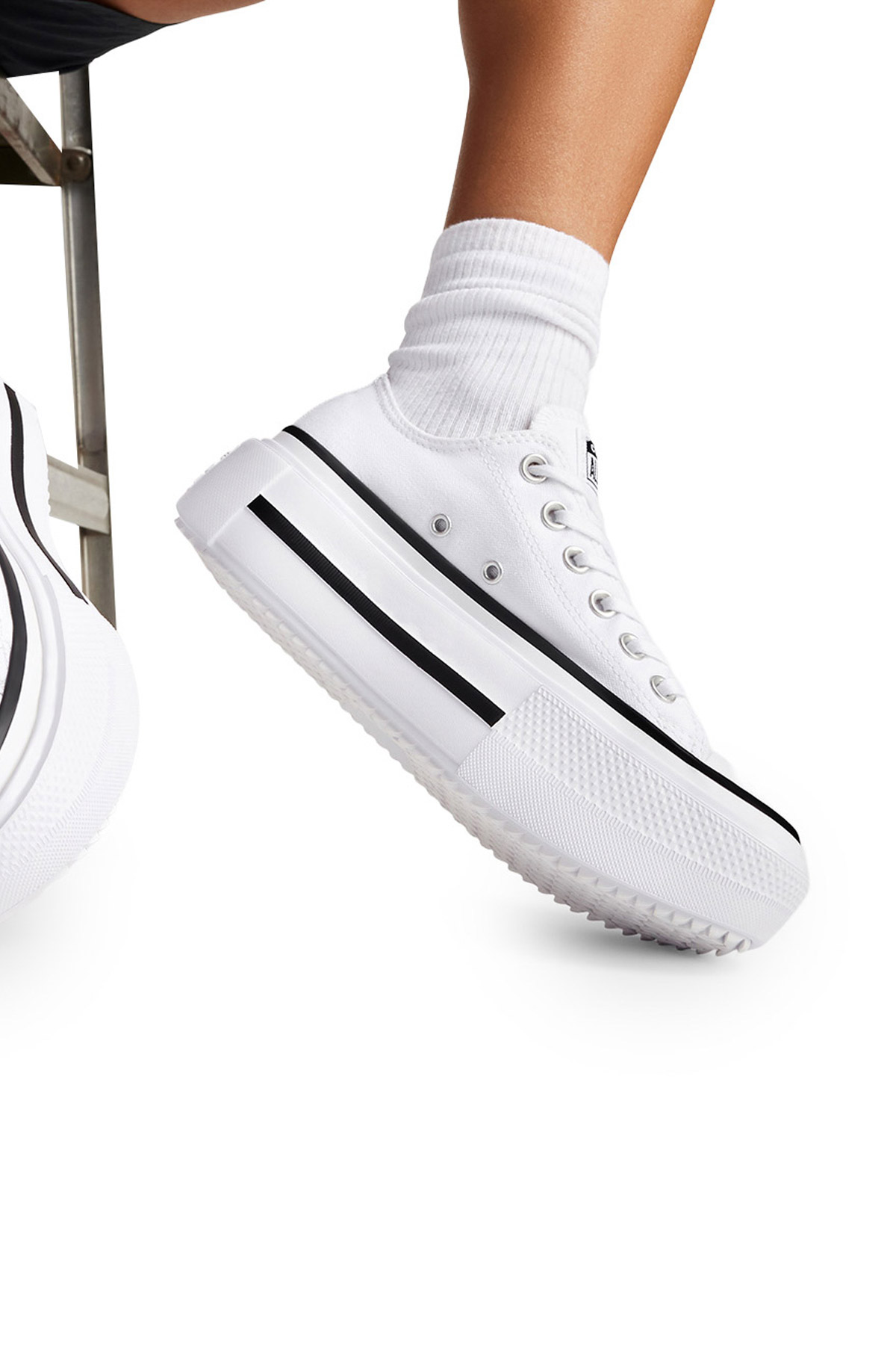 Converse CHUCK TAYLOR ALL STAR LIF Beyaz Kadın Sneaker - Görsel 3