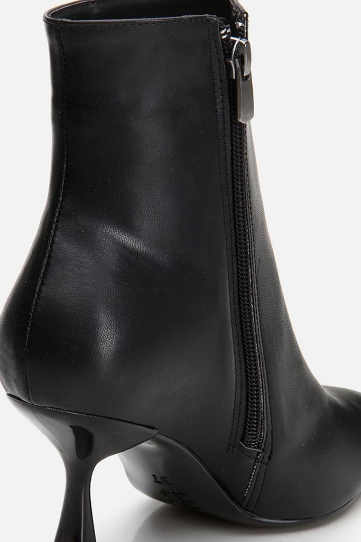 Siyah Kadın Topuklu Bot - Görsel 5