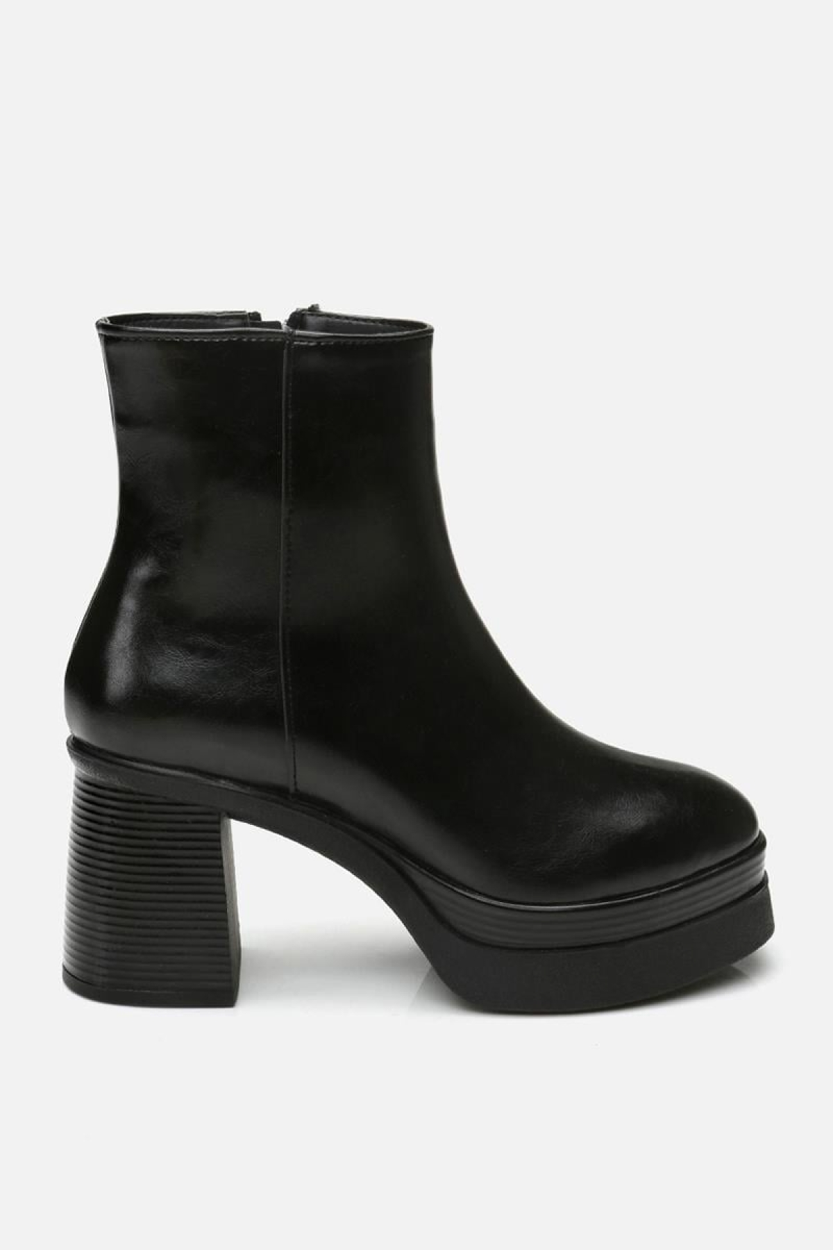 Siyah Kadın Topuklu Bot - Görsel 2