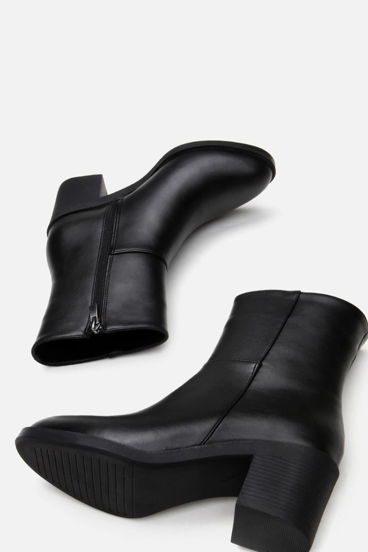 Siyah Kadın Topuklu Bot - Görsel 5