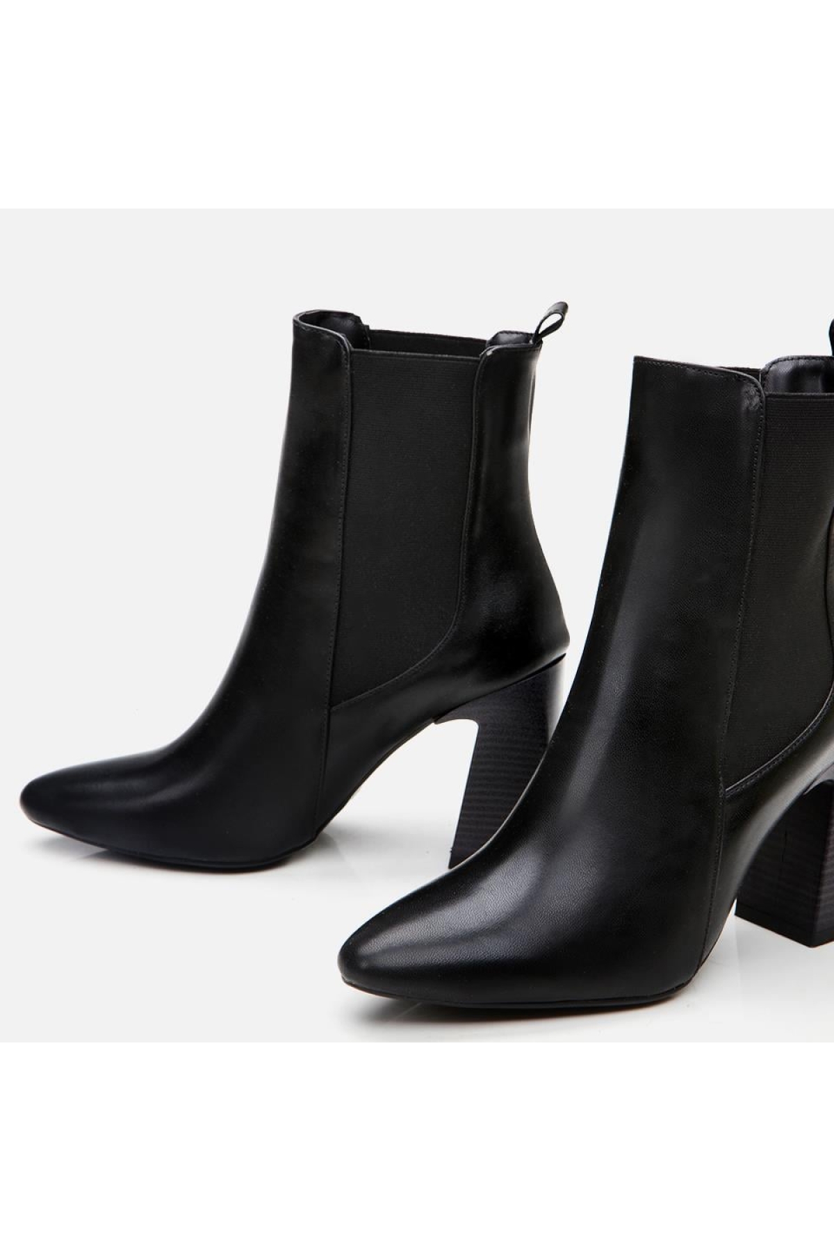 Siyah Kadın Topuklu Bot - Görsel 5