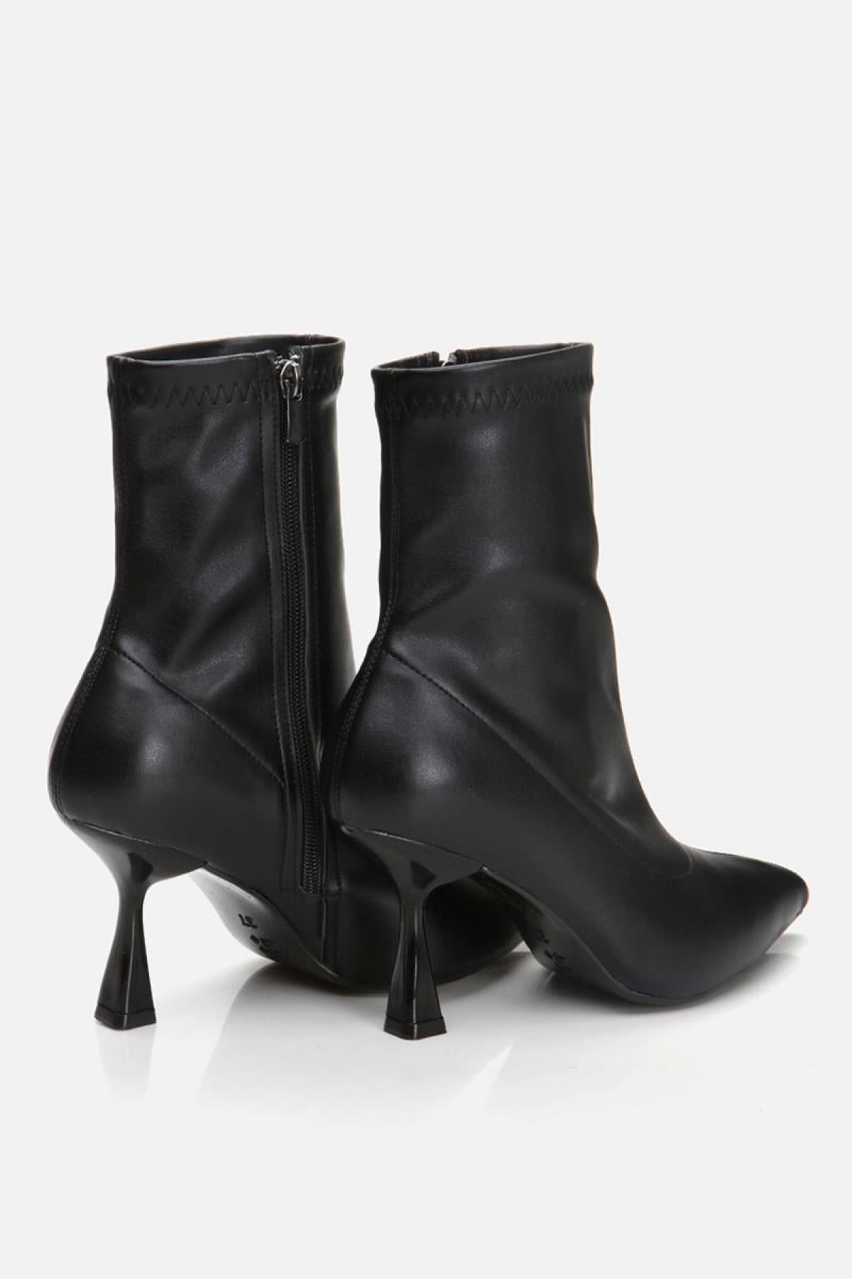 Siyah Kadın Topuklu Bot - Görsel 6