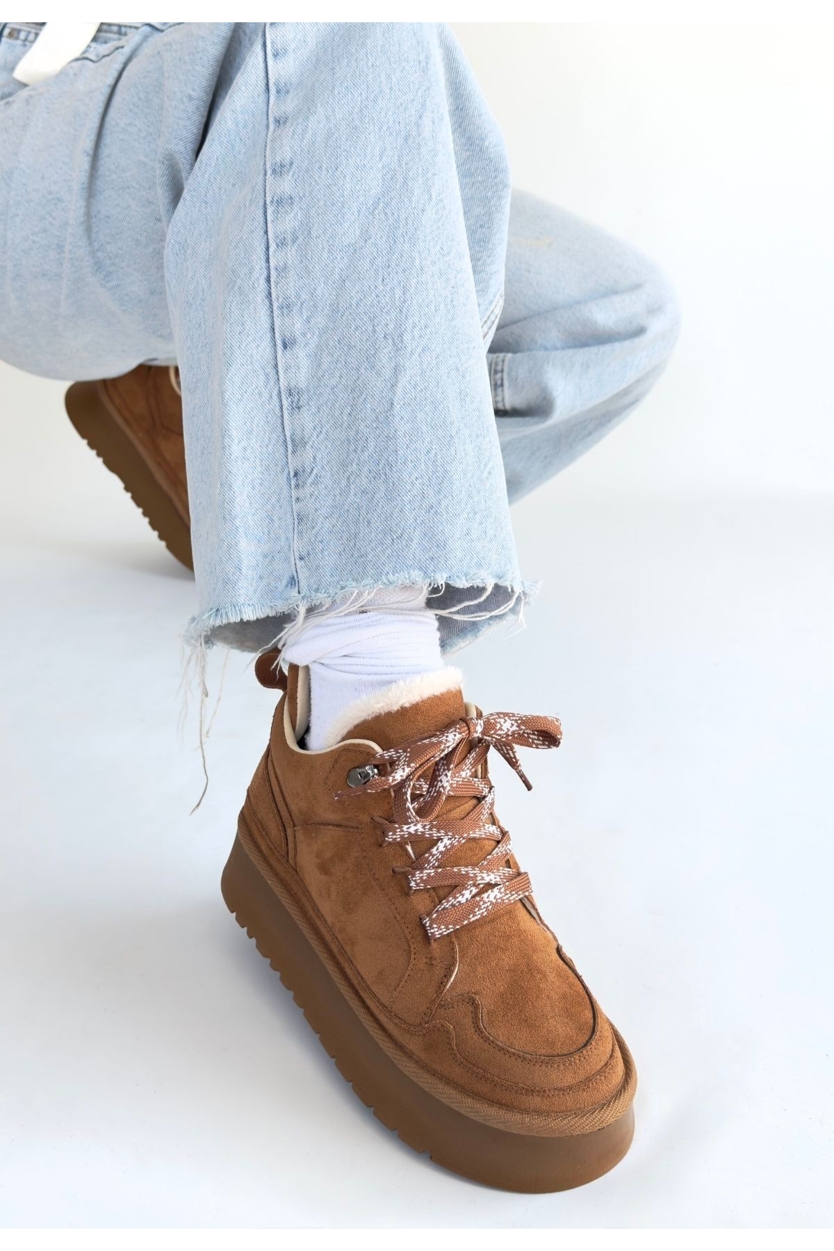 Taba Süet Bağcıklı Kadın Düz Bot - Görsel 2