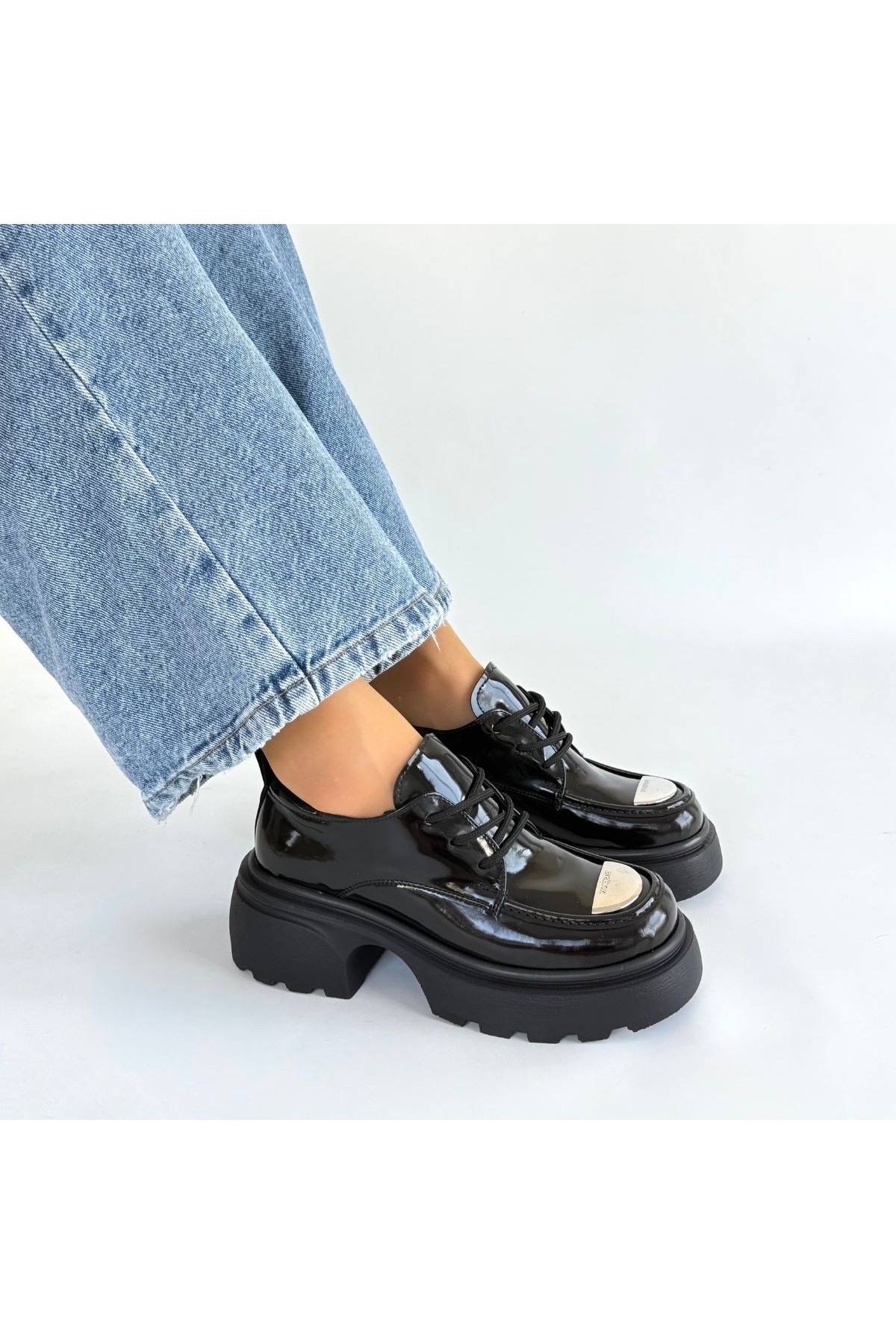 Siyah Rugan Kadın Topuklu Ayakkabı - Görsel 5