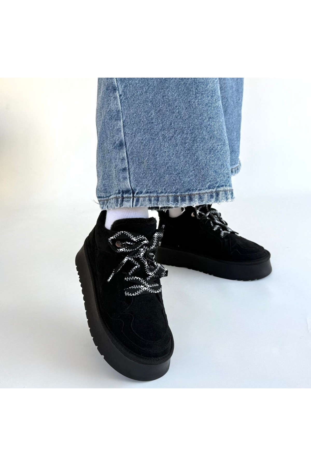 Siyah Süet Bağcıklı Kadın Düz Bot - Görsel 5